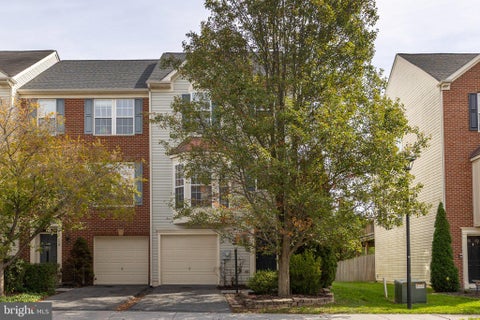 Townhouse For Sale - 116 Pittman Court<br/> STEPHENS CITY, VA 22655
