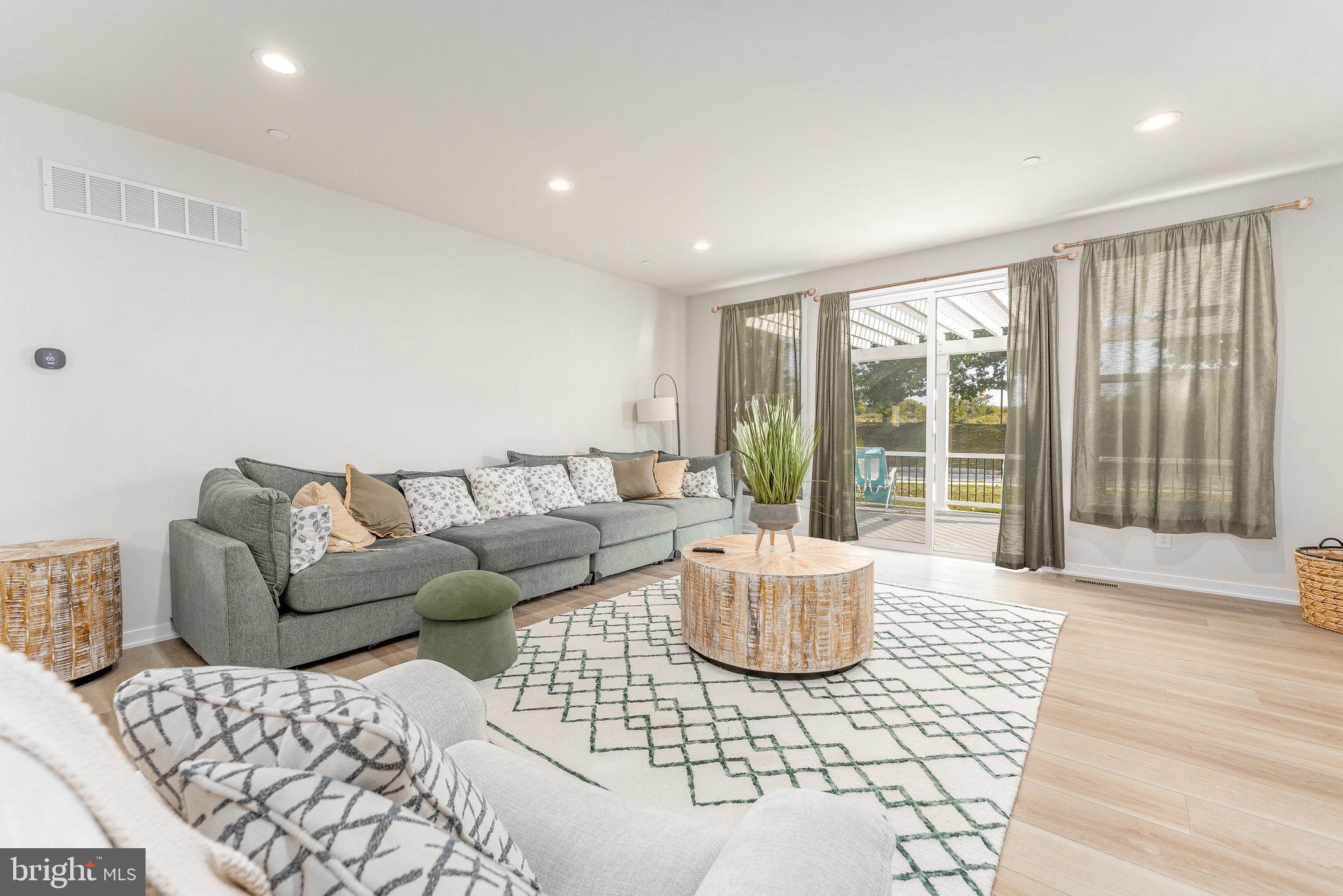 FRANKLIN STATION - Residential