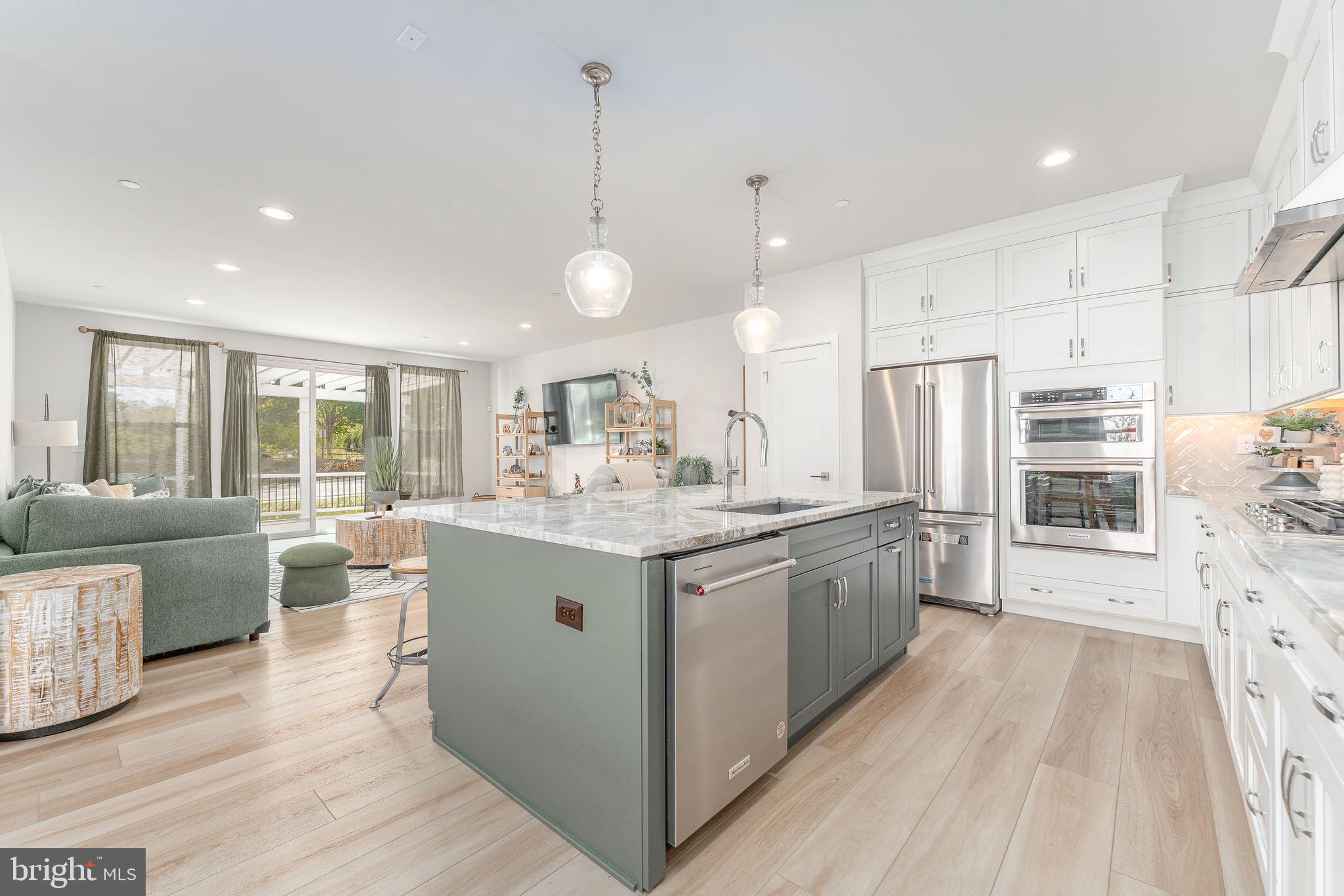 FRANKLIN STATION - Residential