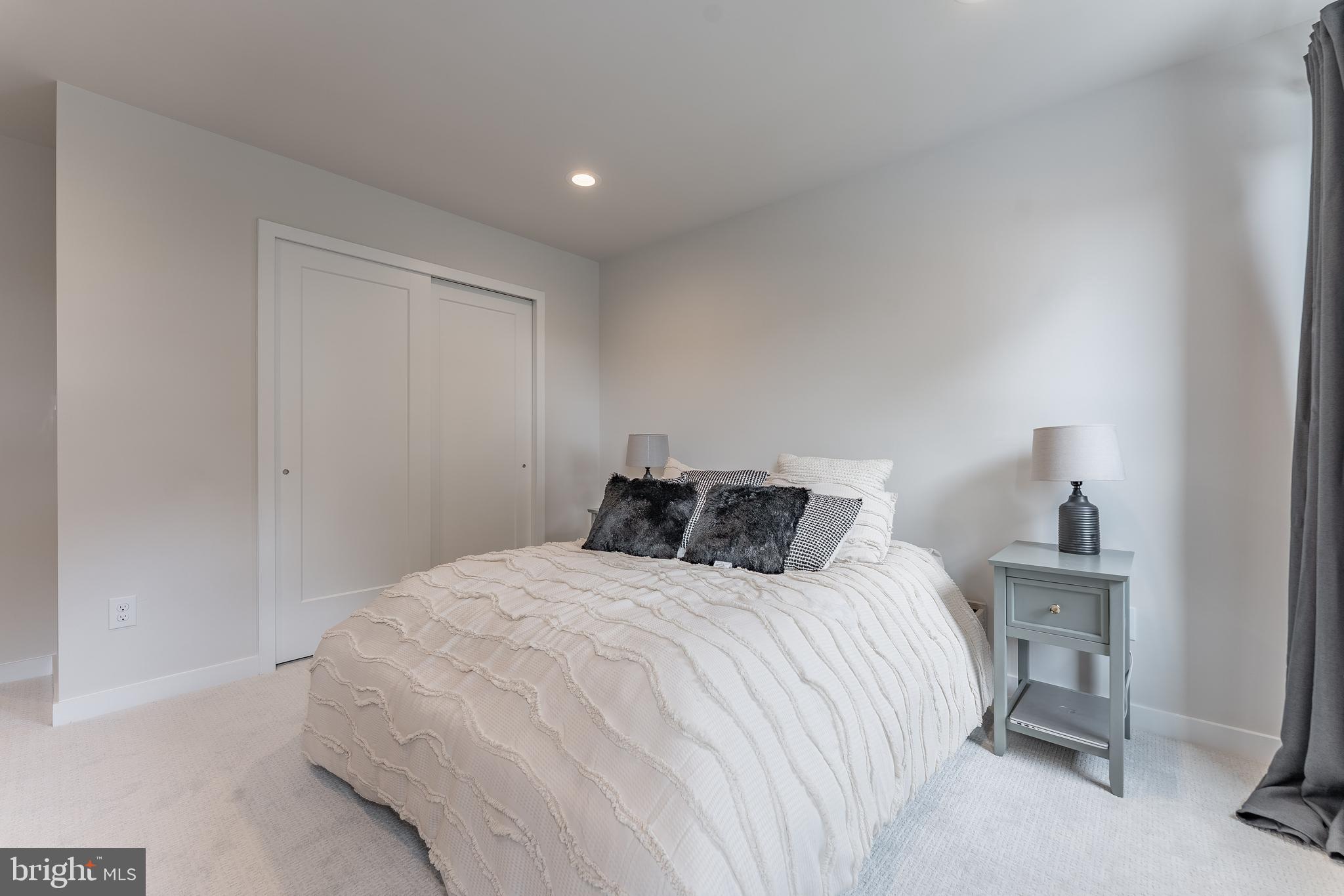 FRANKLIN STATION - Residential