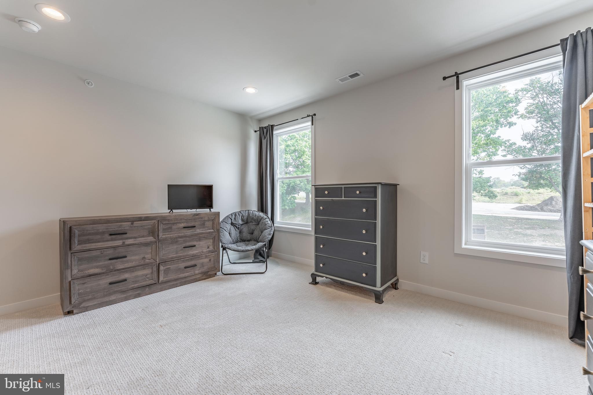 FRANKLIN STATION - Residential