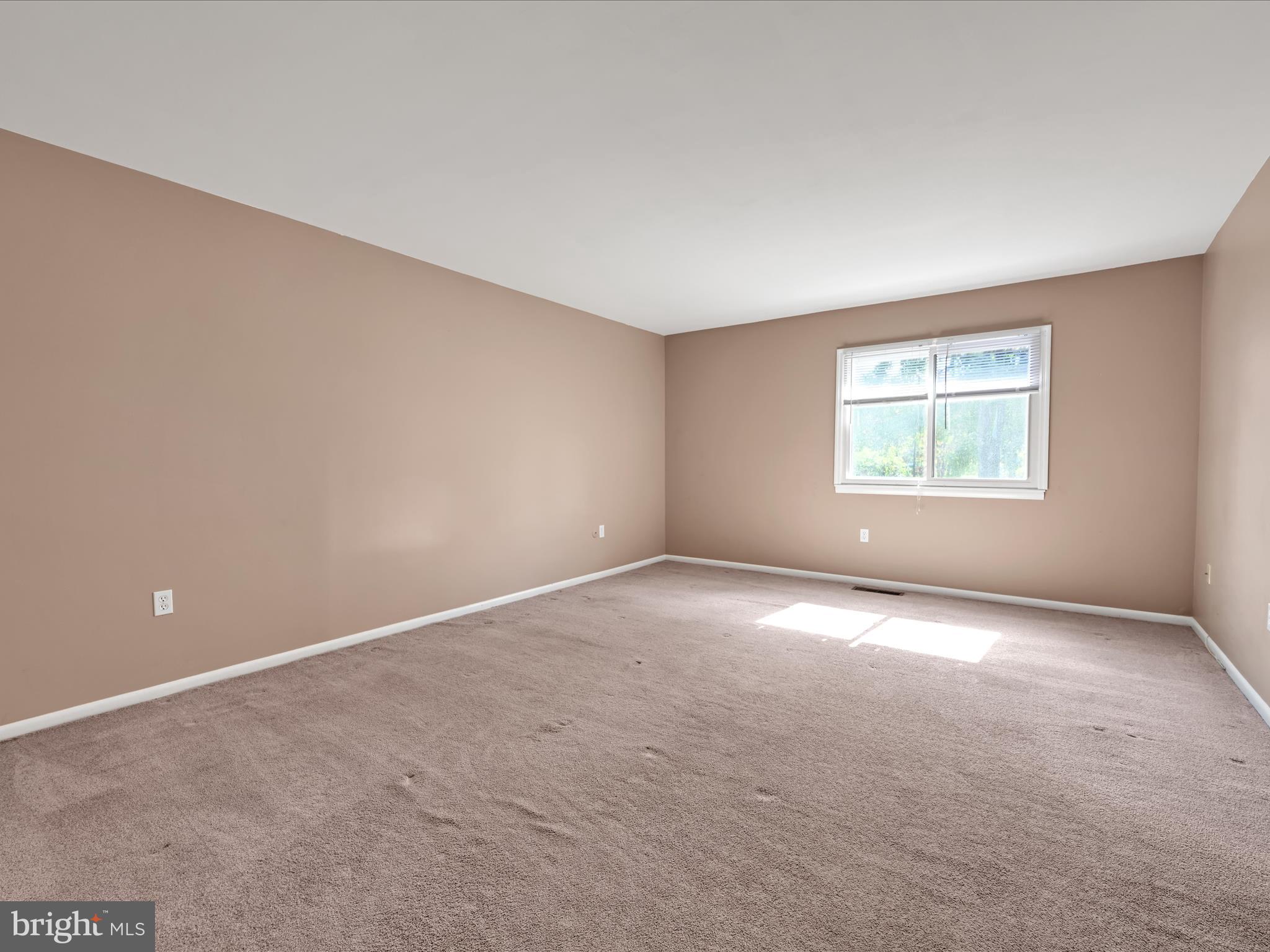 PINE BROOK - Residential