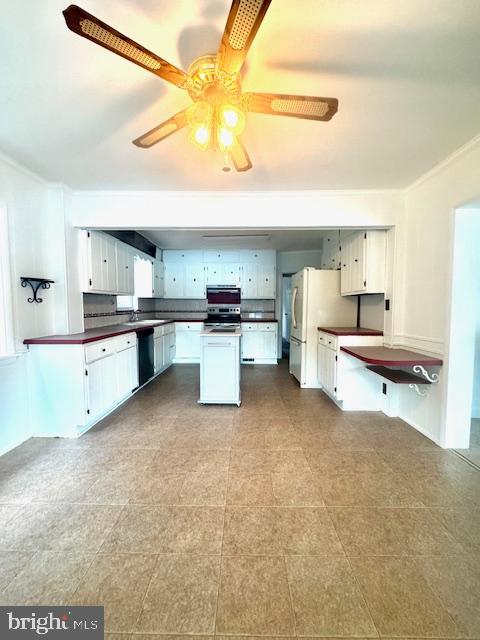 SILVER SANDS - Residential Lease