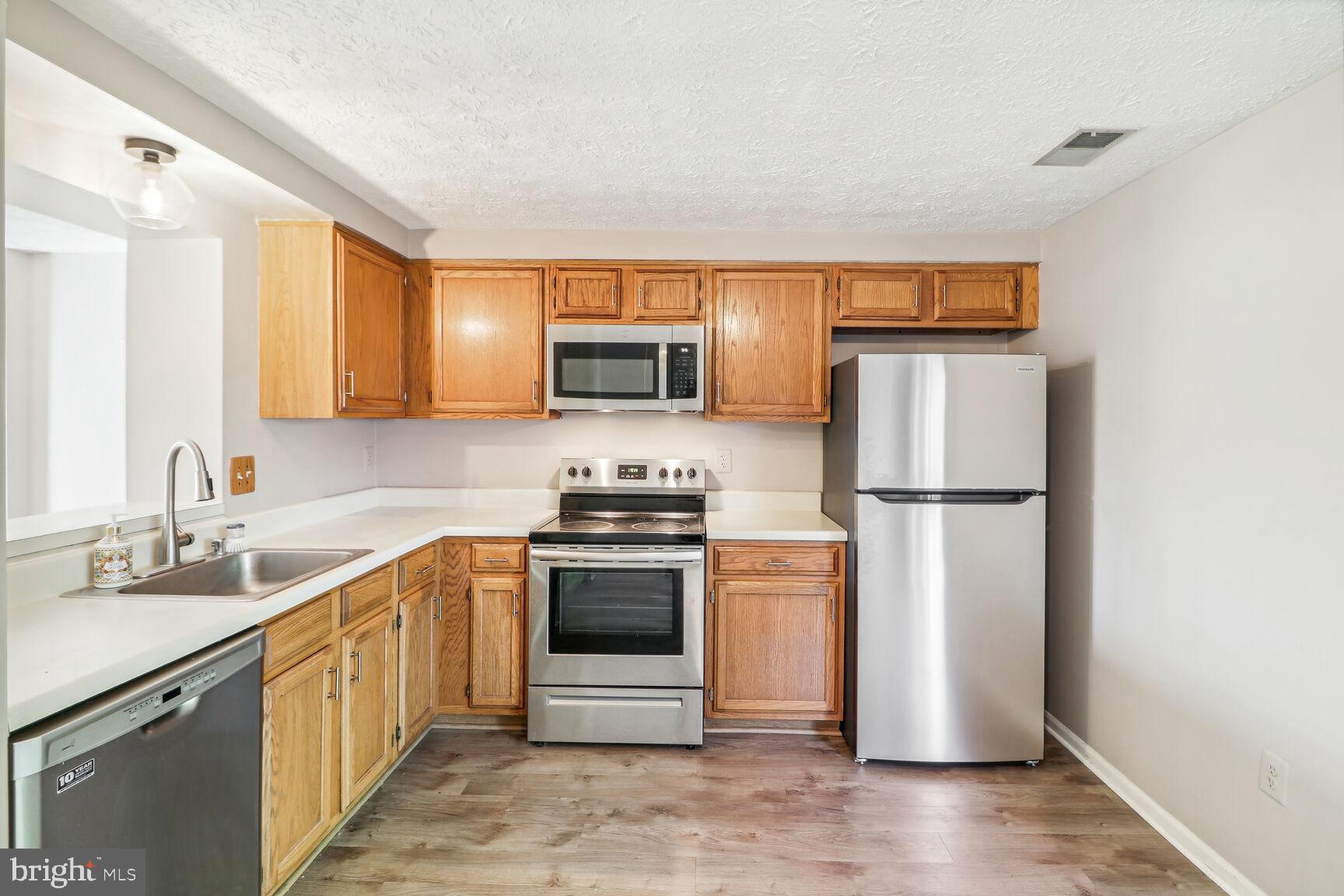 514 WHITE SURF TERRACE