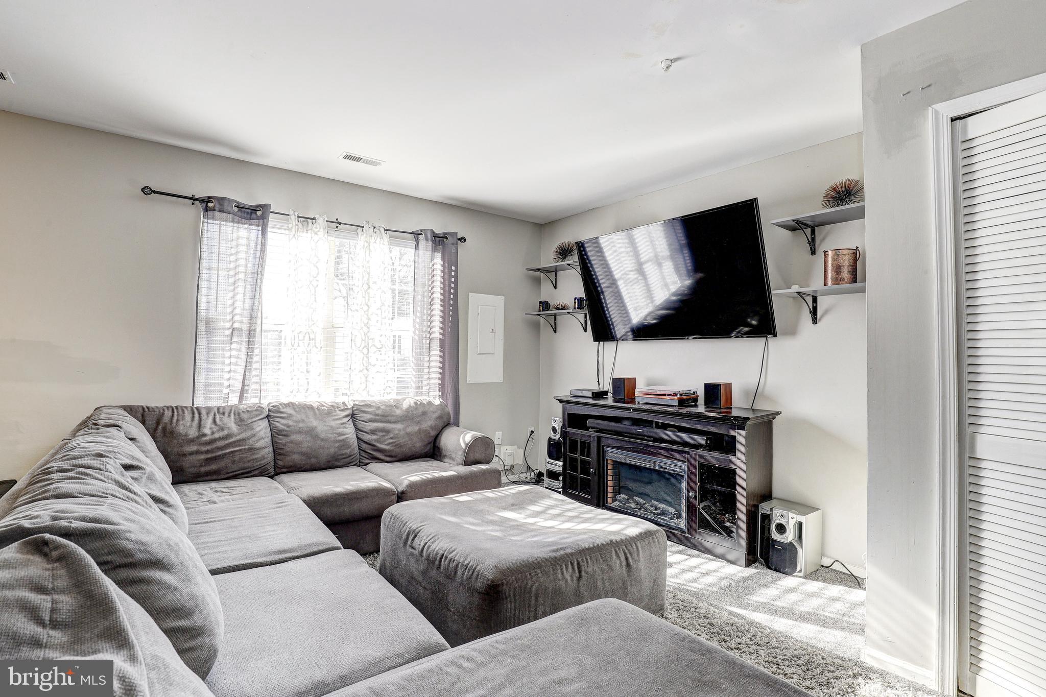 REISTERSTOWN - Residential