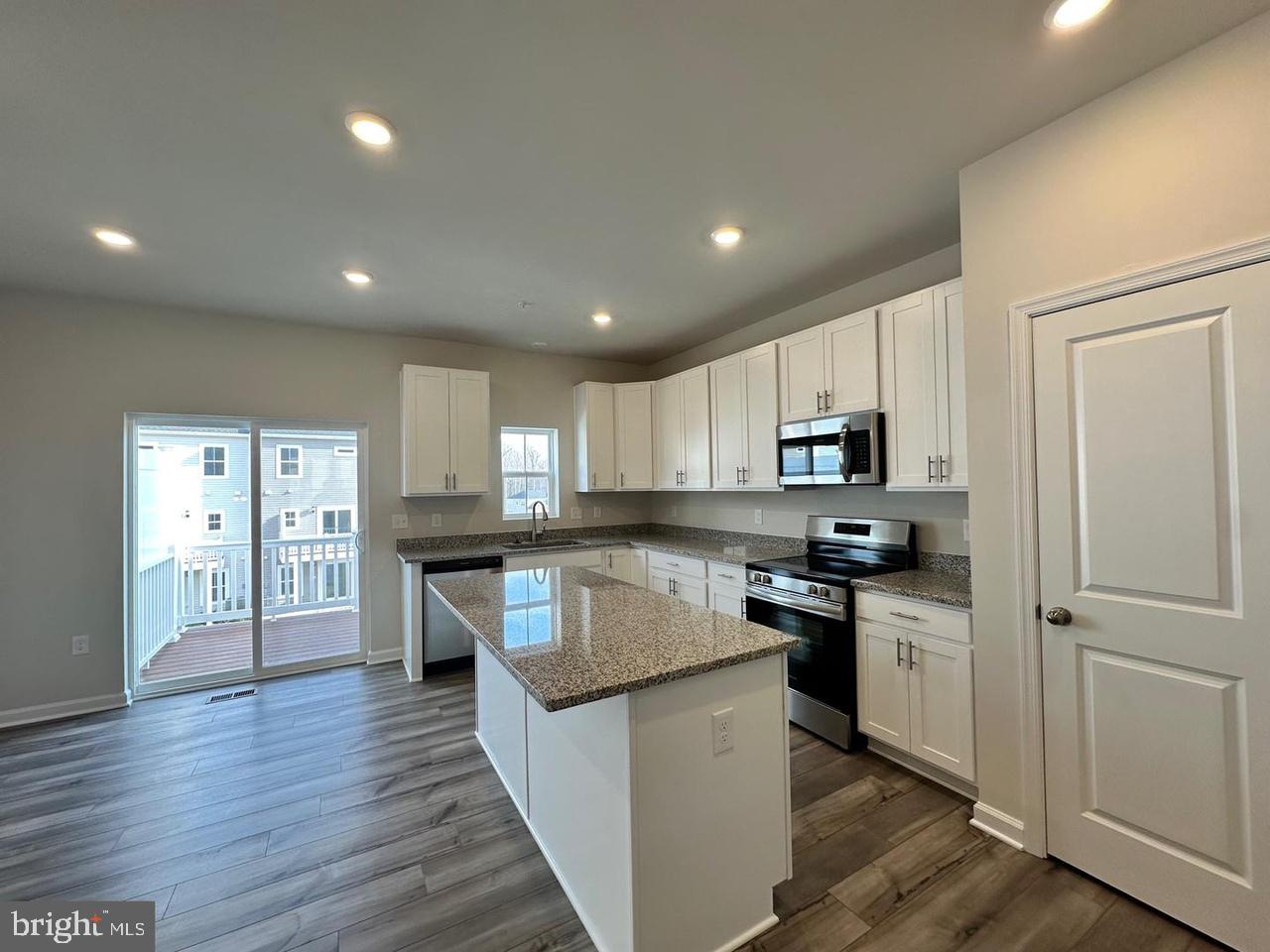 ST CHARLES - Residential