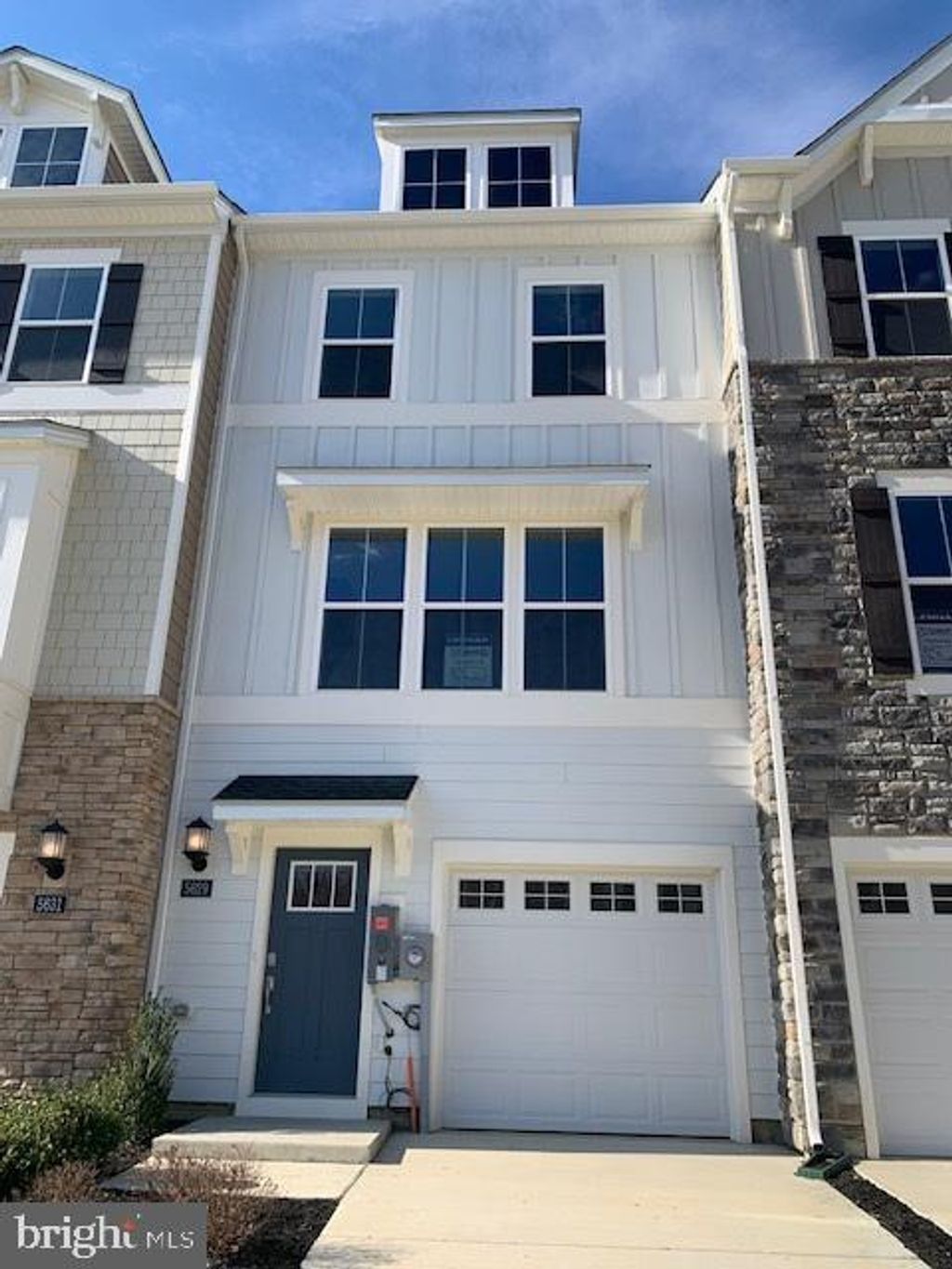 Photo of 5534 Marksburg Place, WHITE PLAINS, MD 20695 (MLS # MDCH2053222)