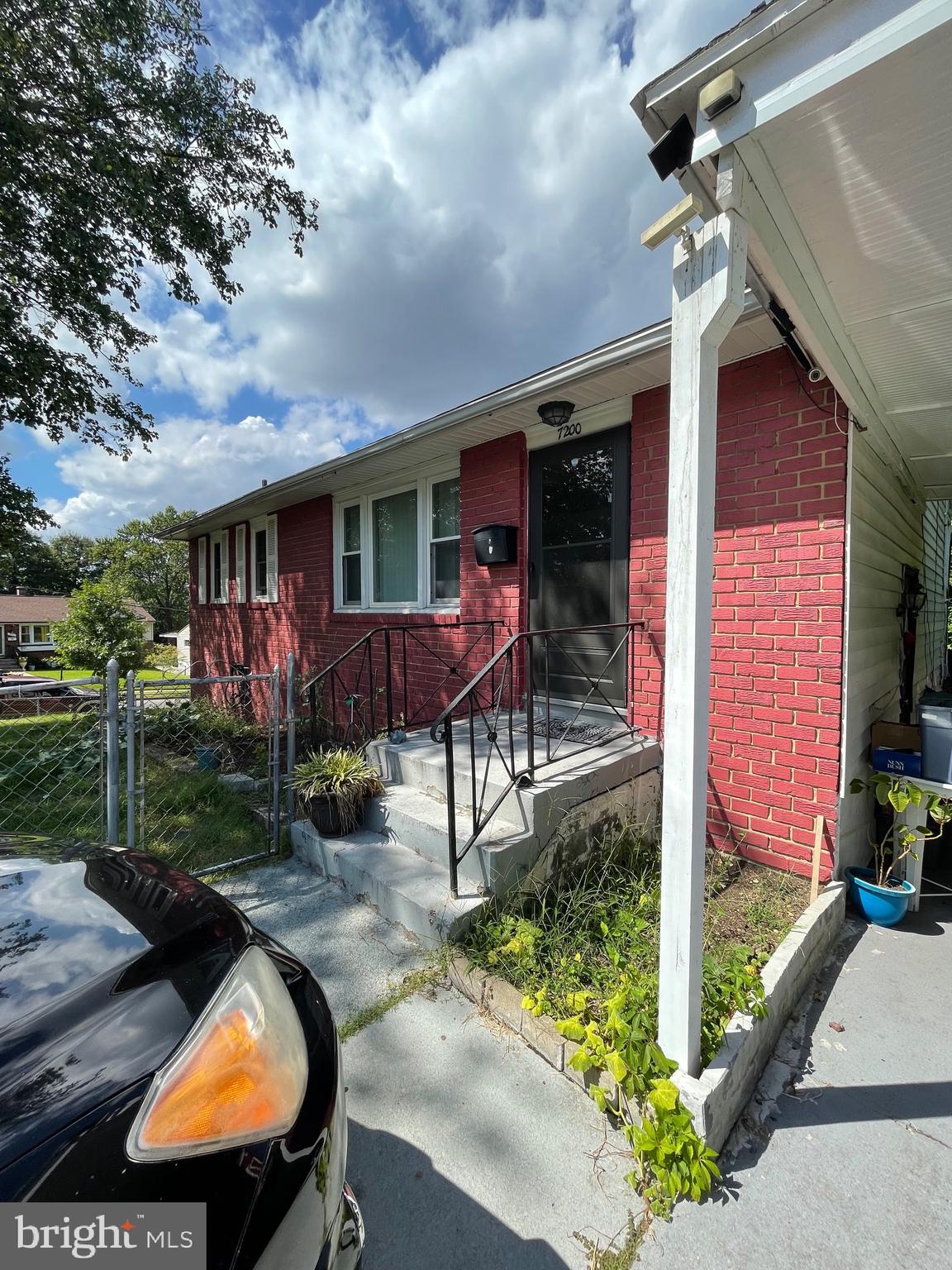 LANHAM WOODS - Residential