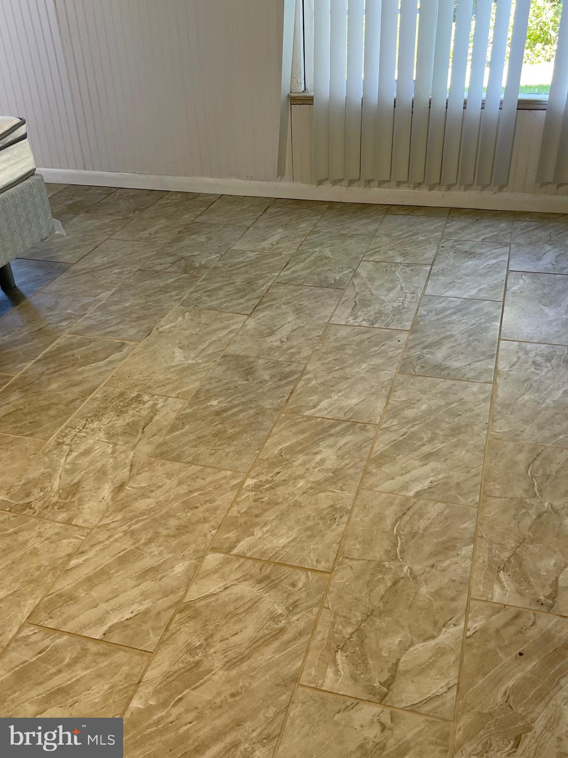 LANHAM WOODS - Residential