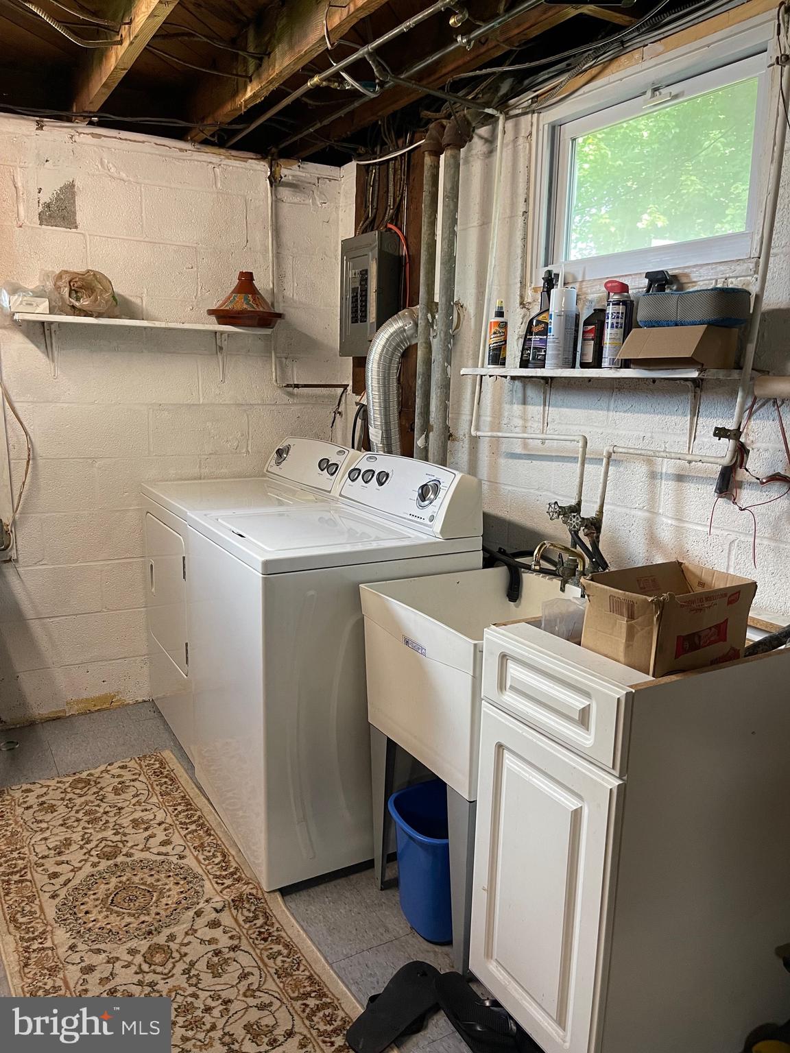 LANHAM WOODS - Residential