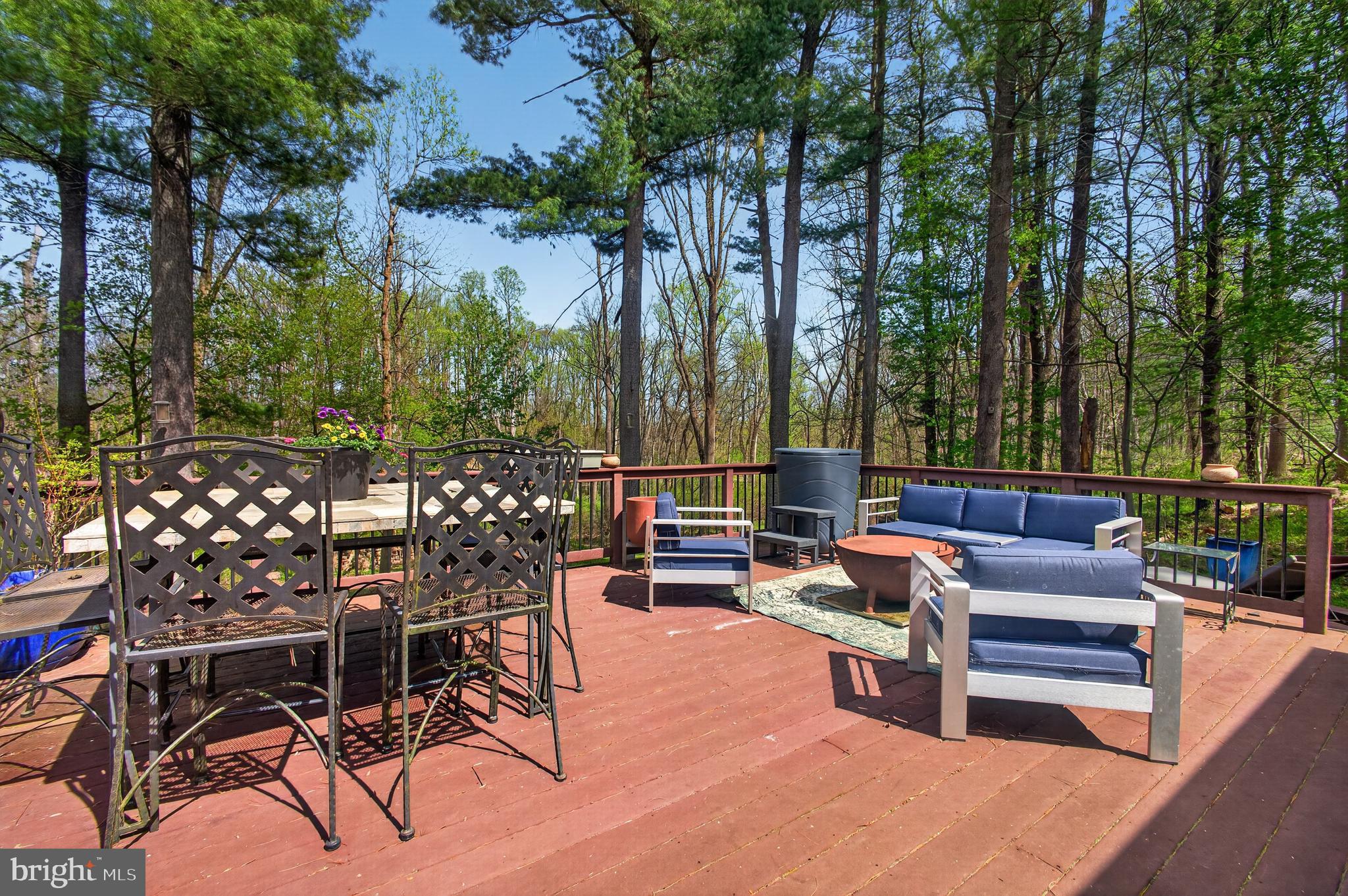 THE PINES - Residential