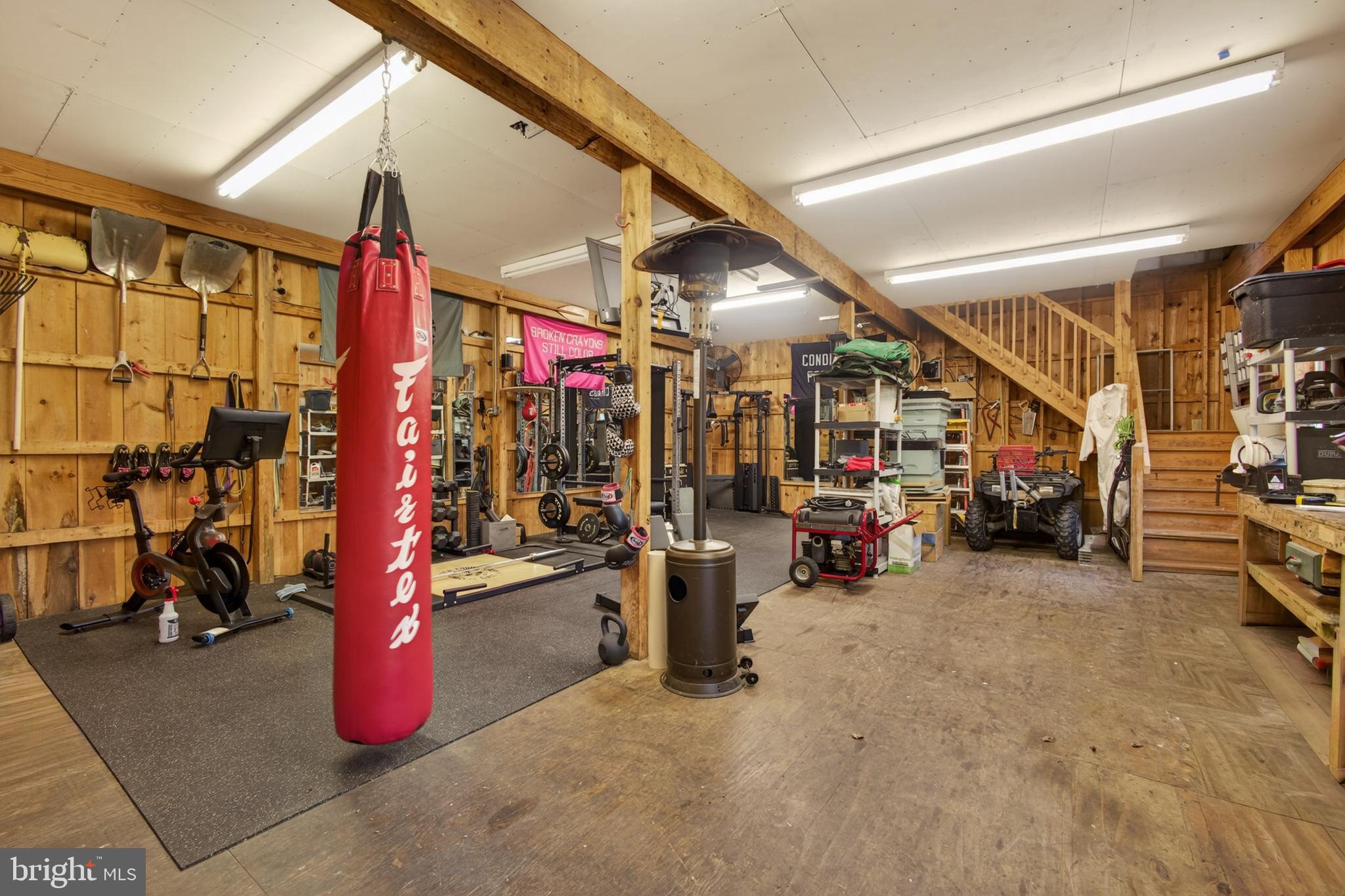 THE PINES - Residential