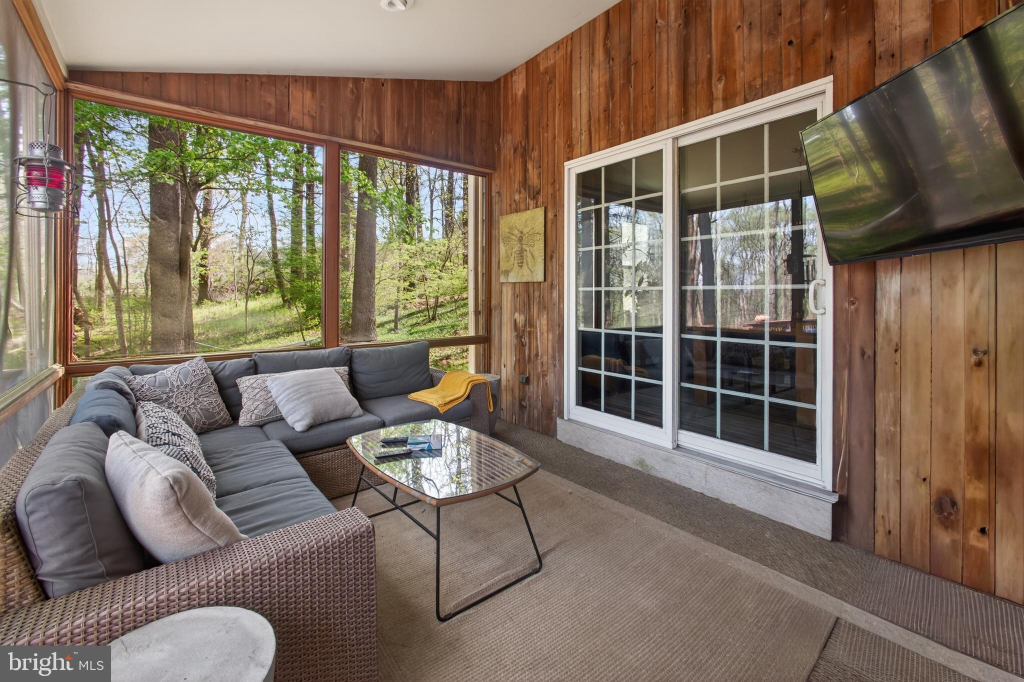 THE PINES - Residential