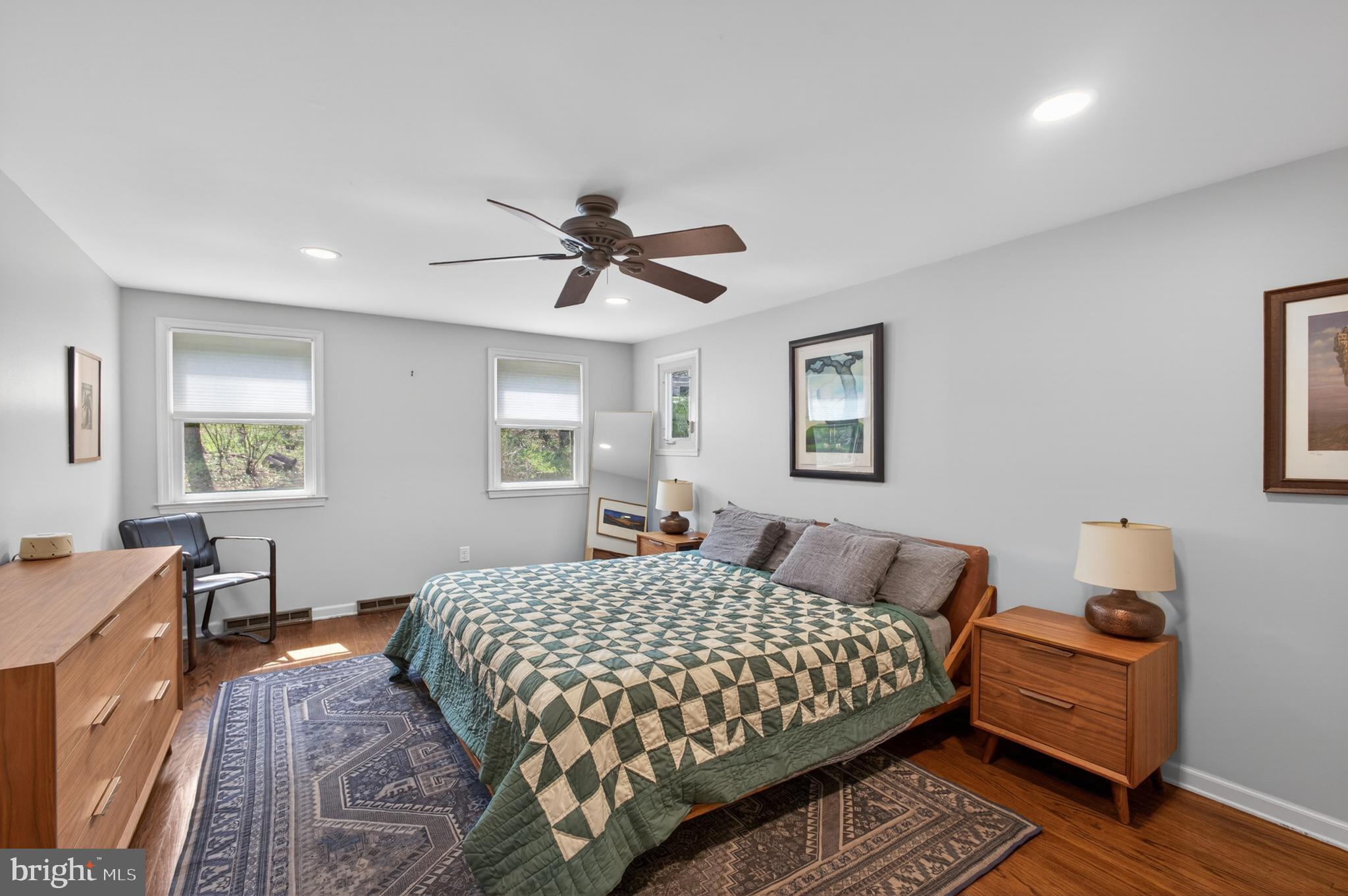 THE PINES - Residential