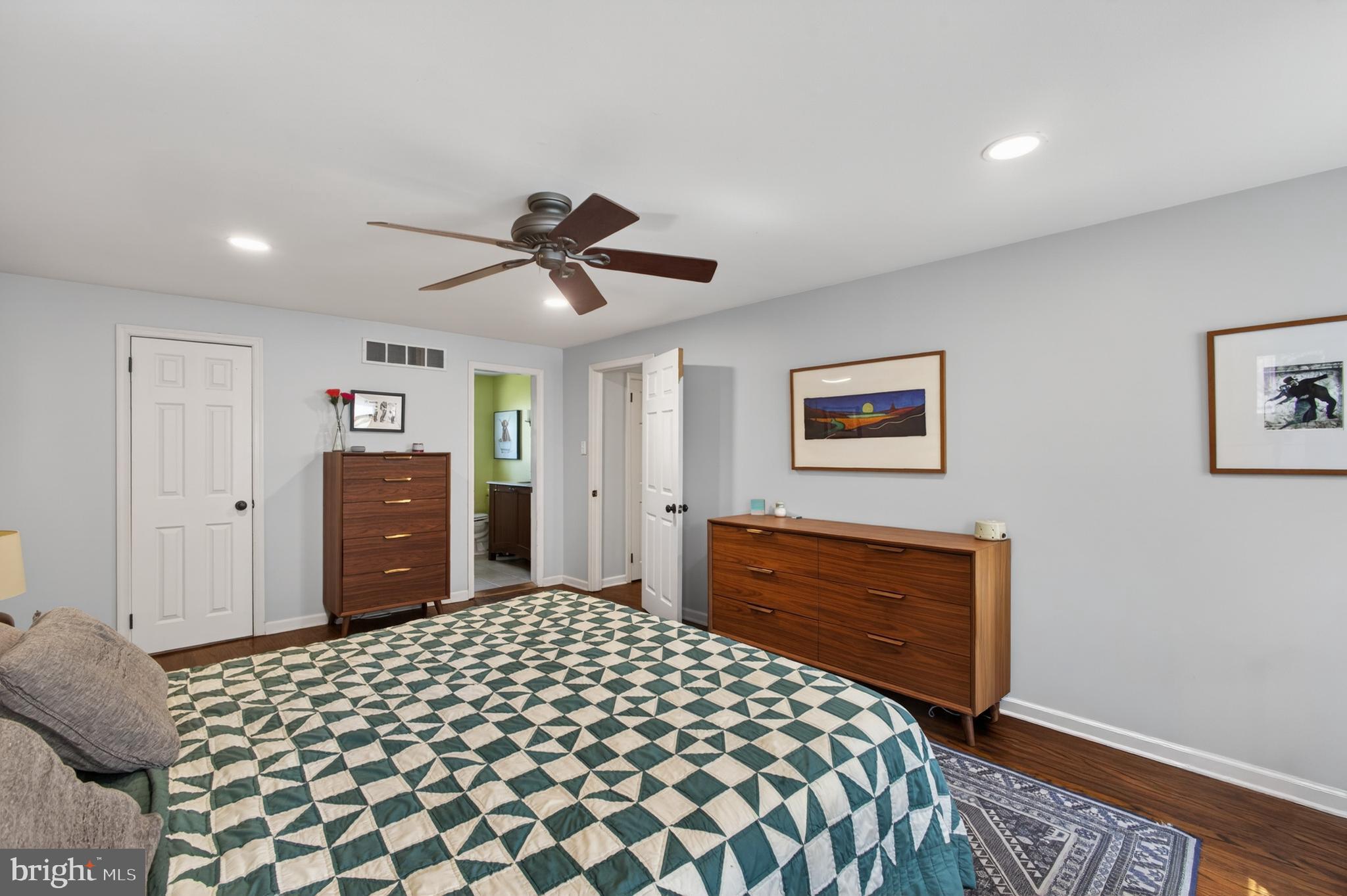 THE PINES - Residential