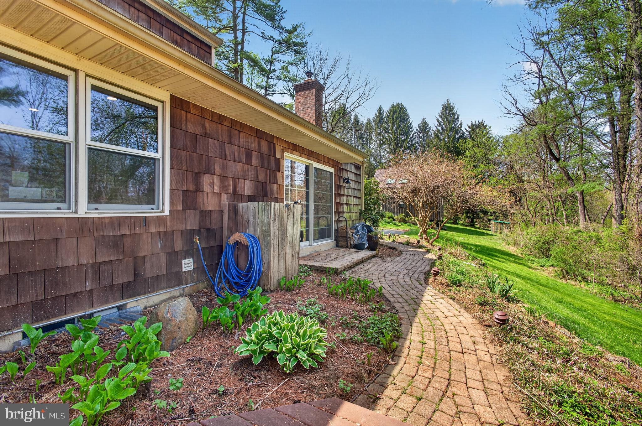 THE PINES - Residential