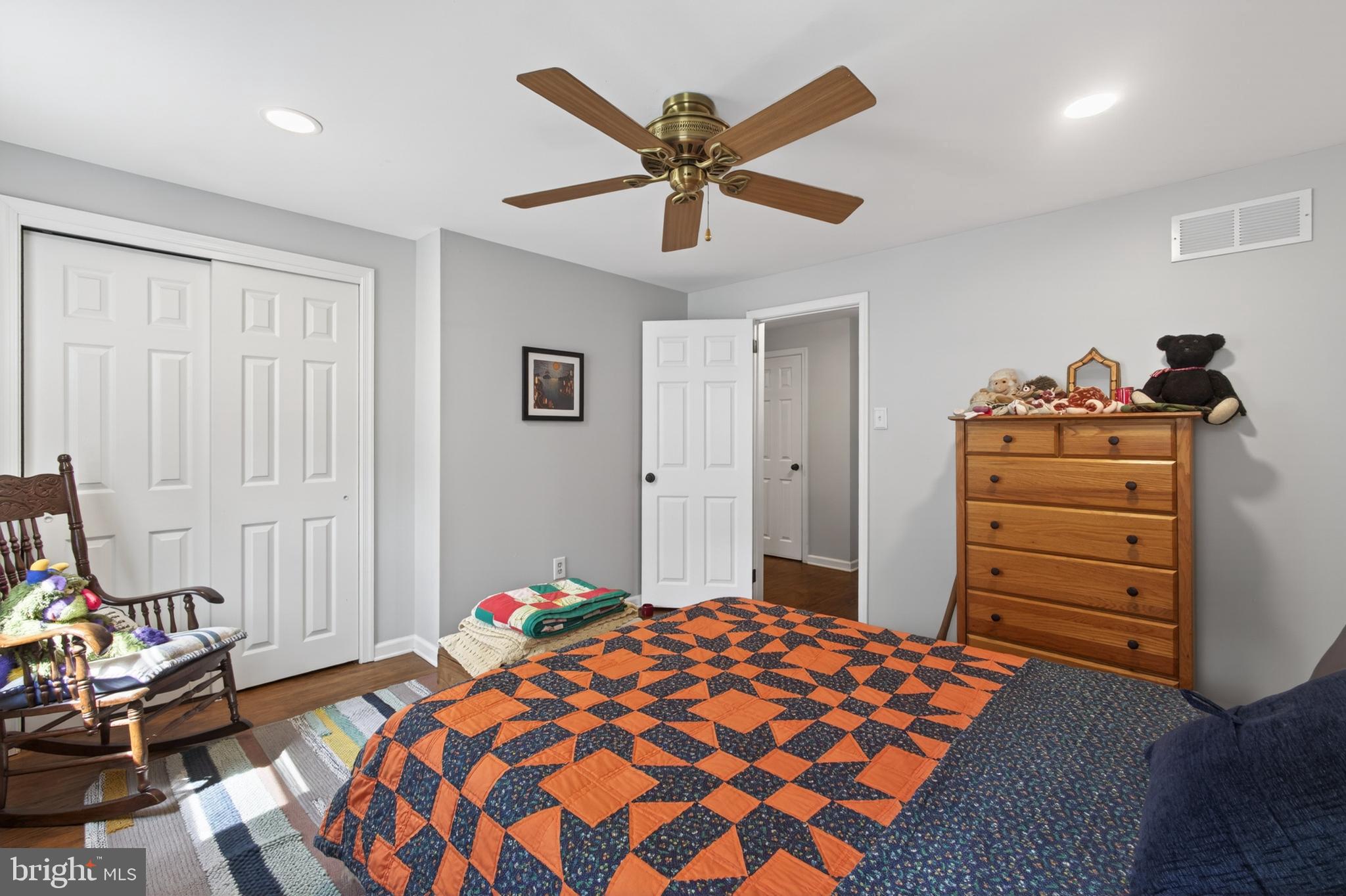 THE PINES - Residential