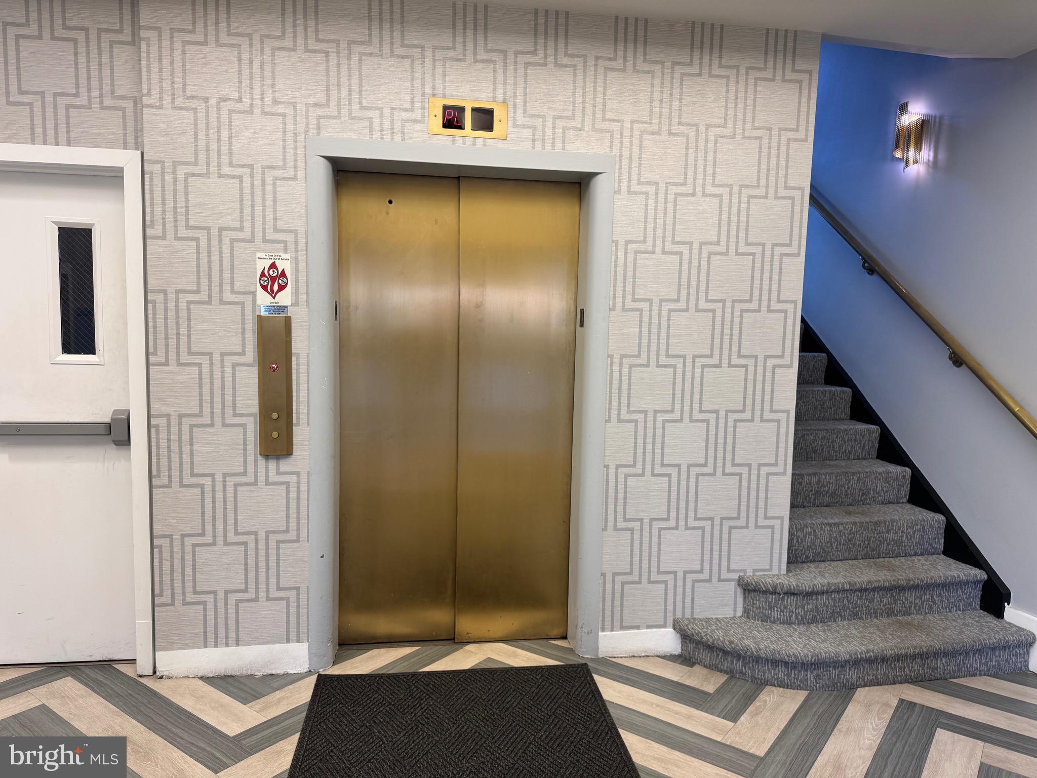 413 STUART CIRCLE PLA