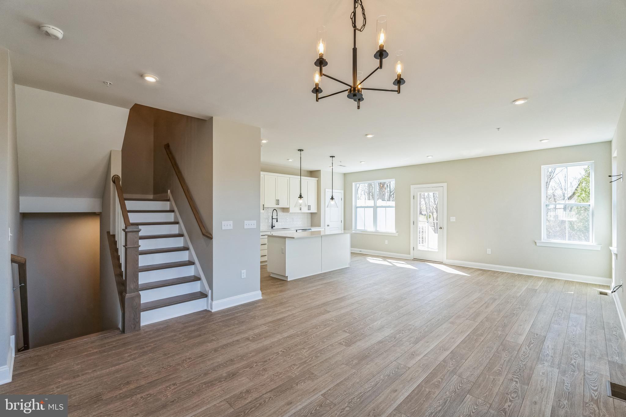 IRONWOOD - Residential Lease