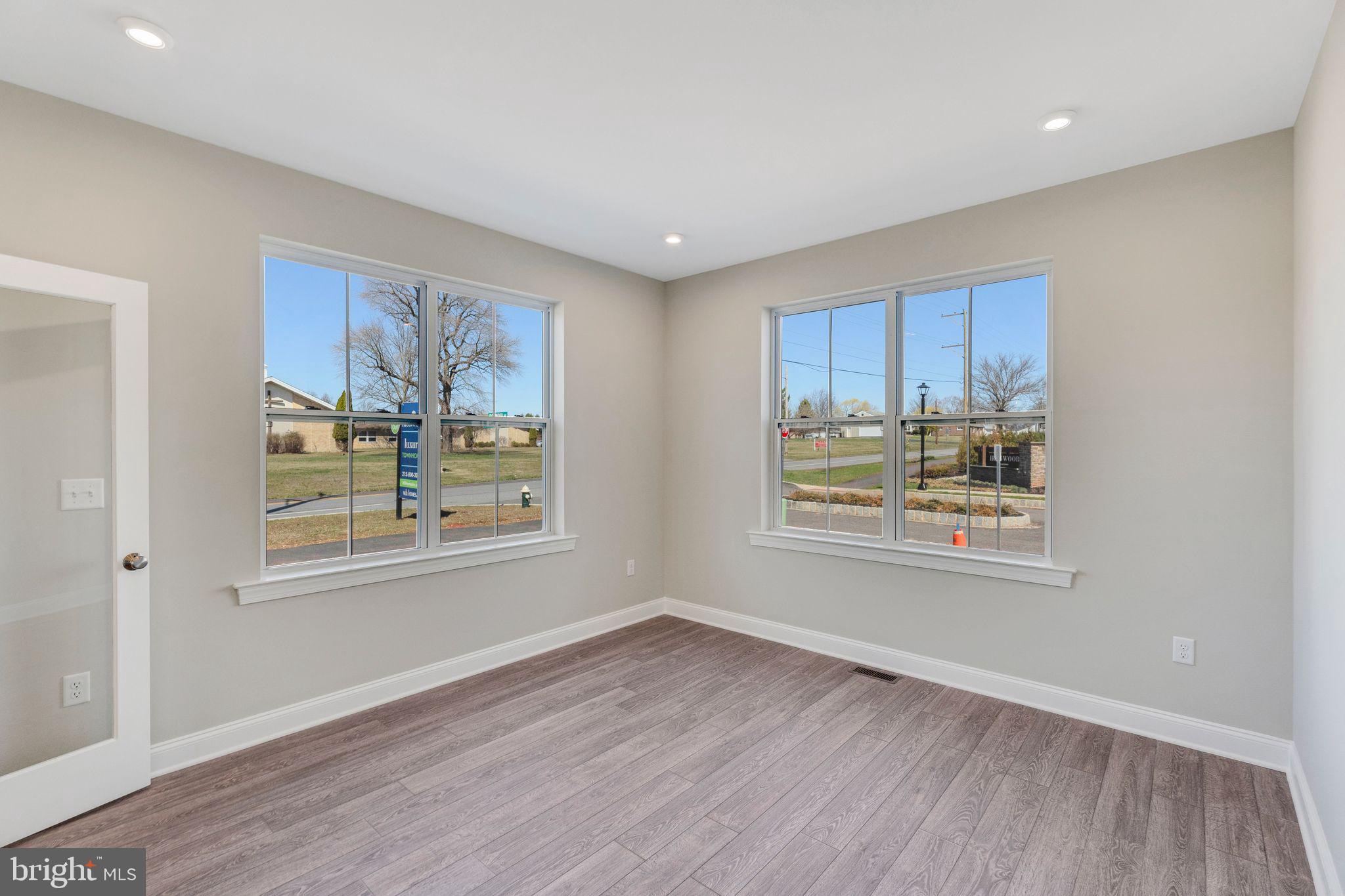 IRONWOOD - Residential Lease