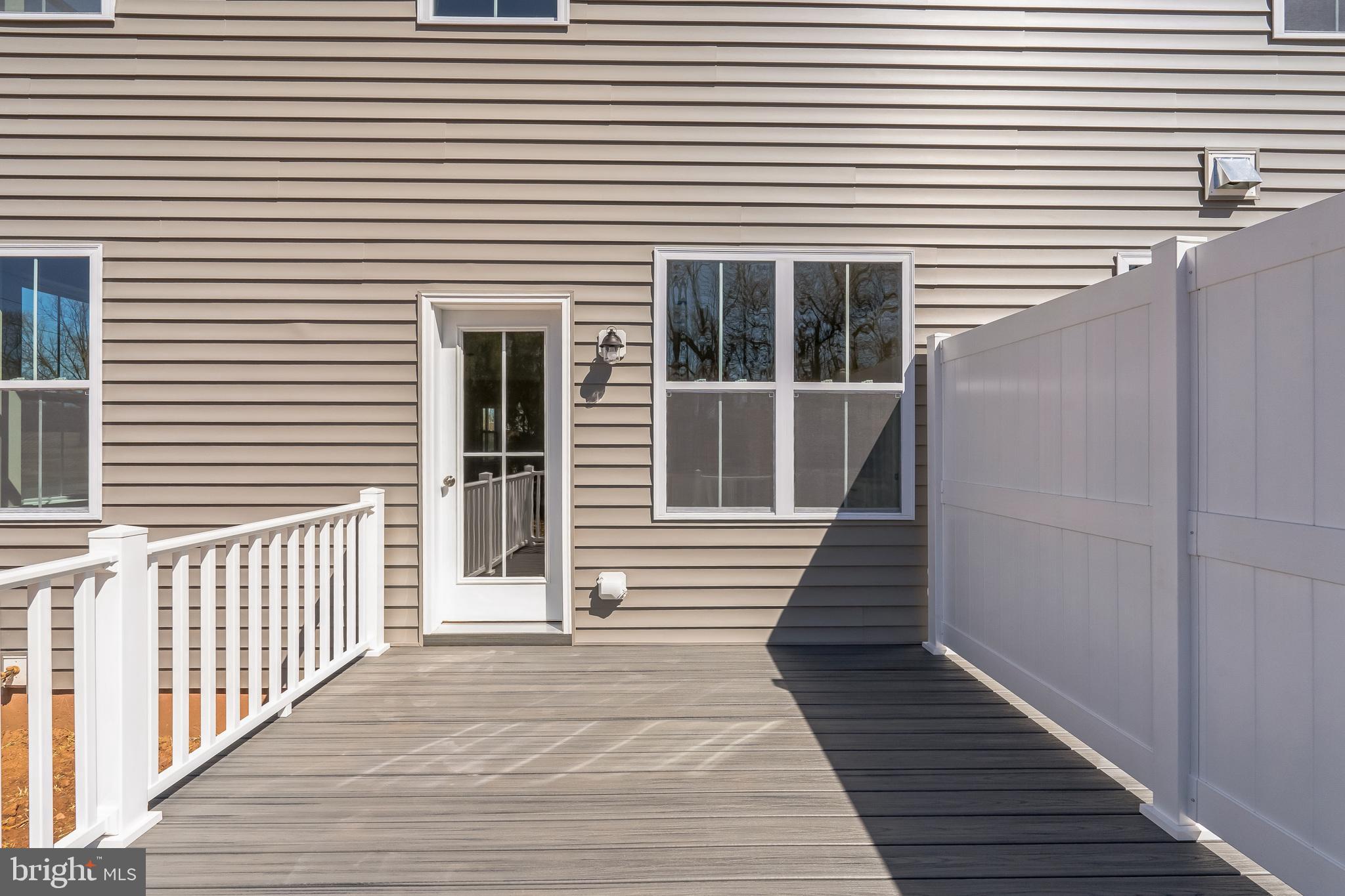 IRONWOOD - Residential Lease