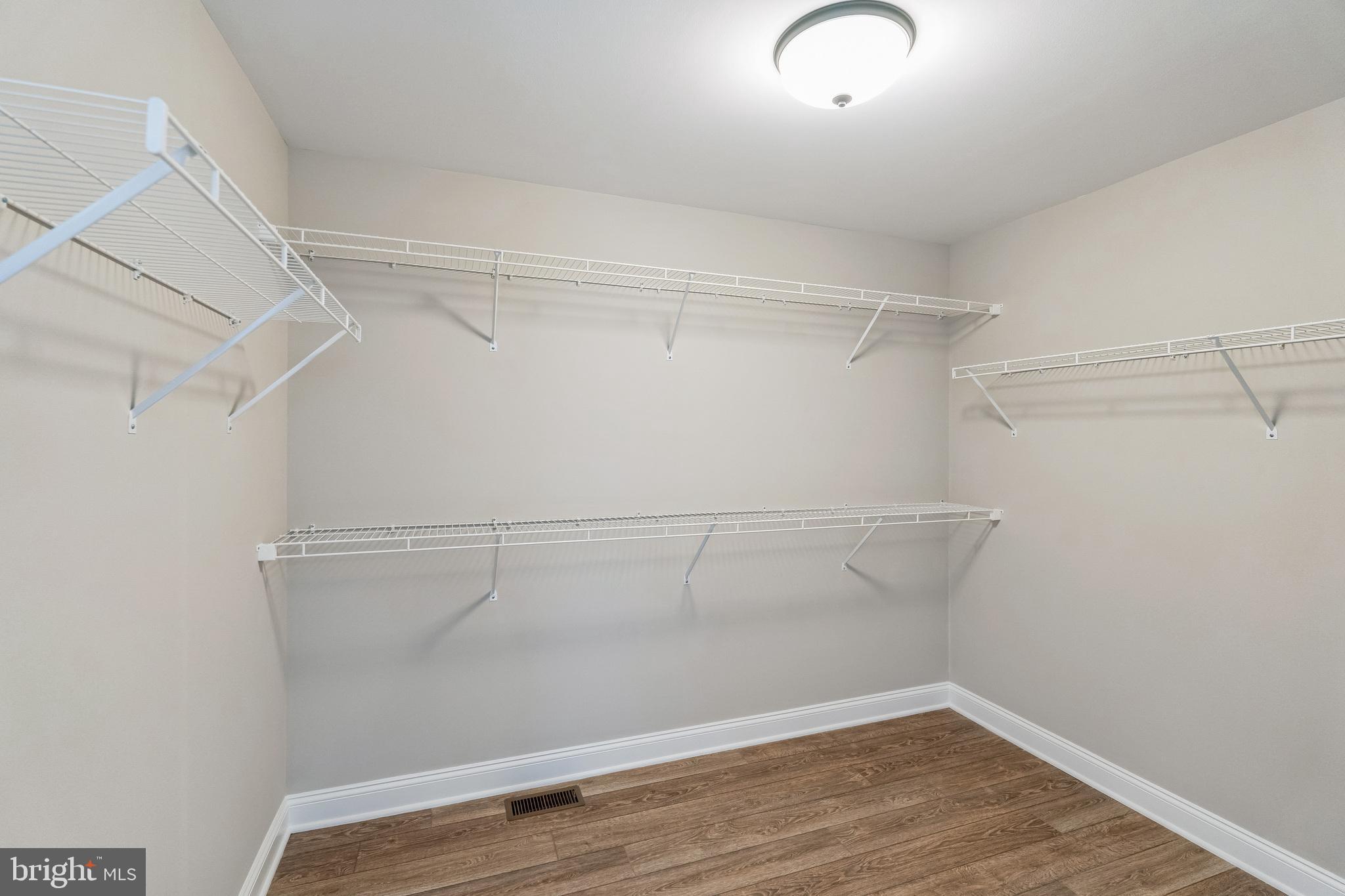 IRONWOOD - Residential Lease