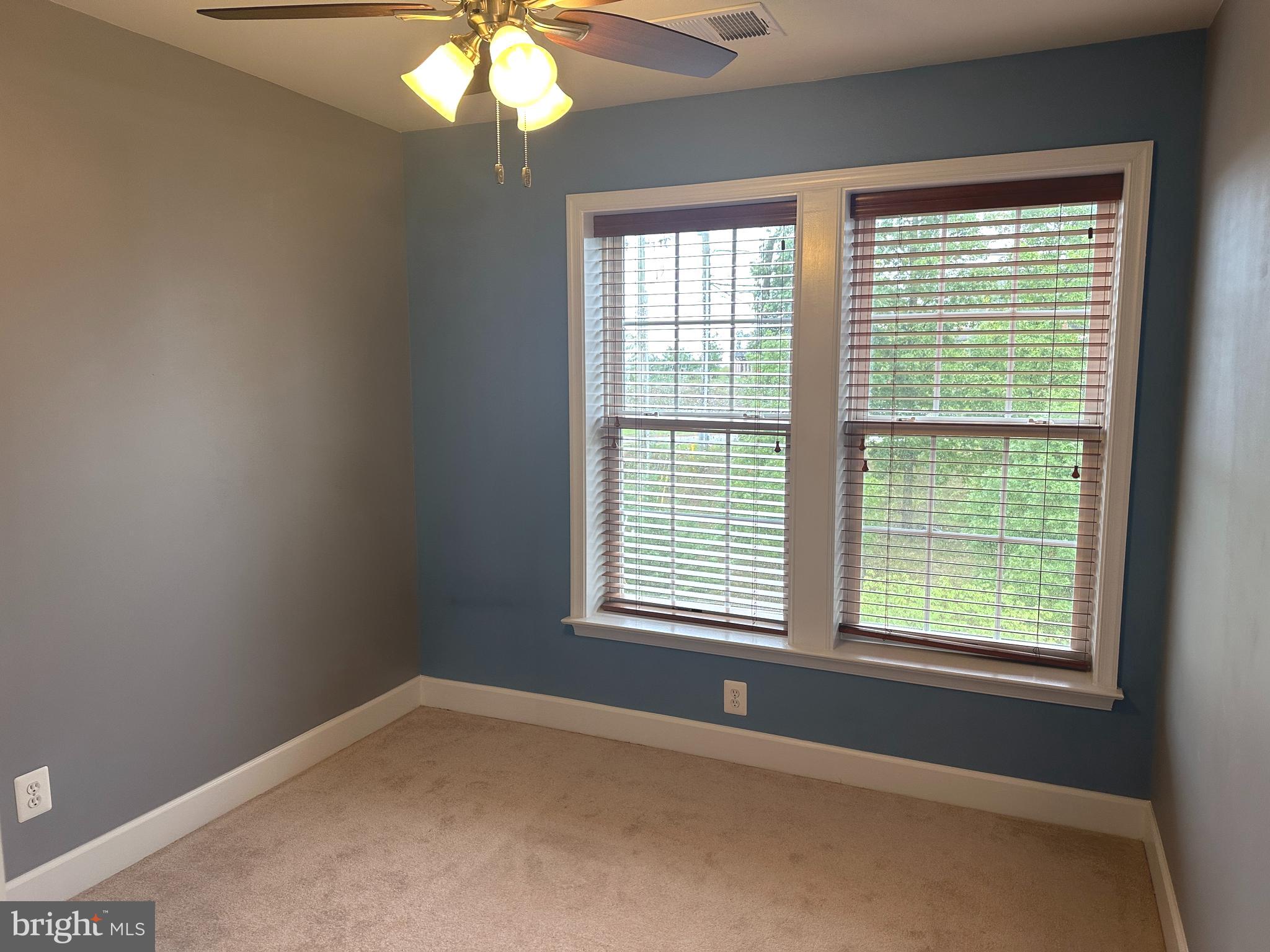 OAKLAWN - Residential Lease