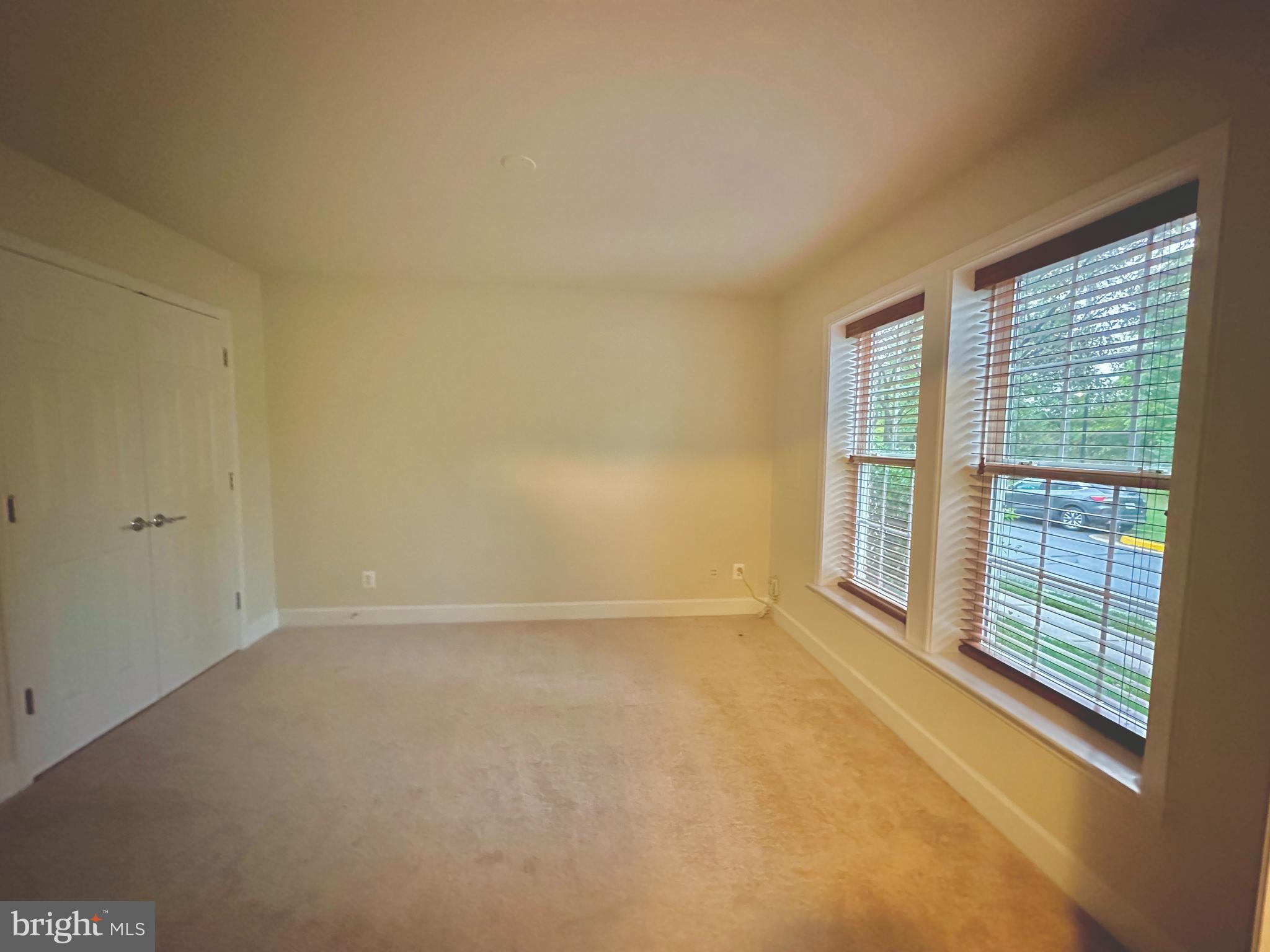 OAKLAWN - Residential Lease