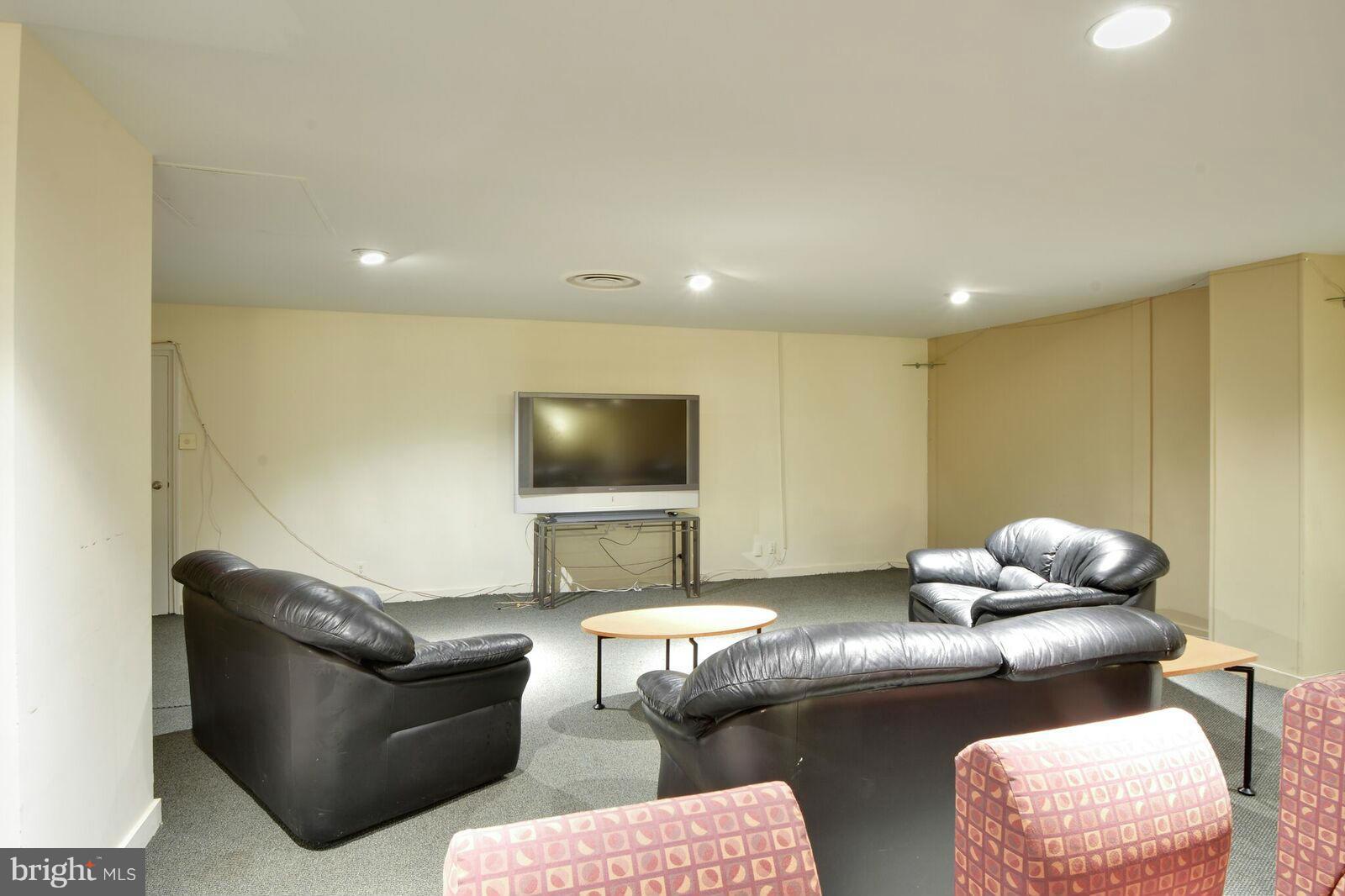 THE FOUNTAINS - Residential