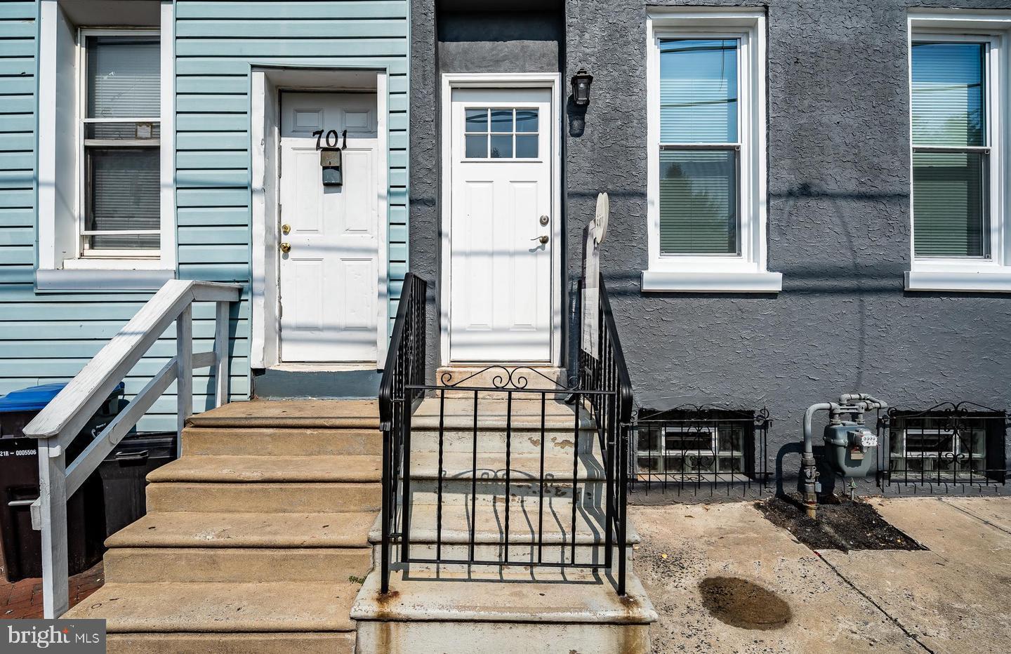 703 ARCH STREET
