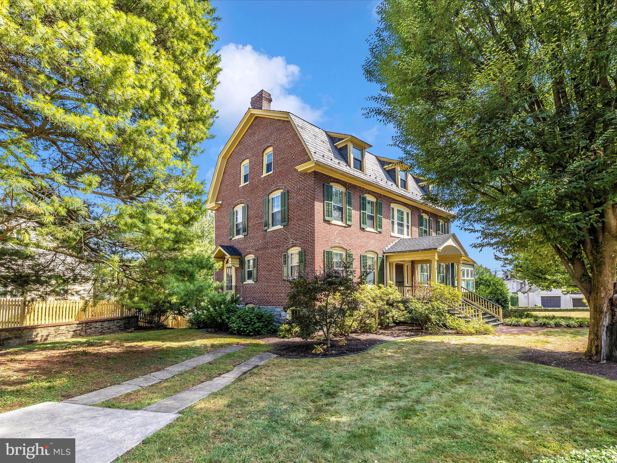 OAK HILL - Residential