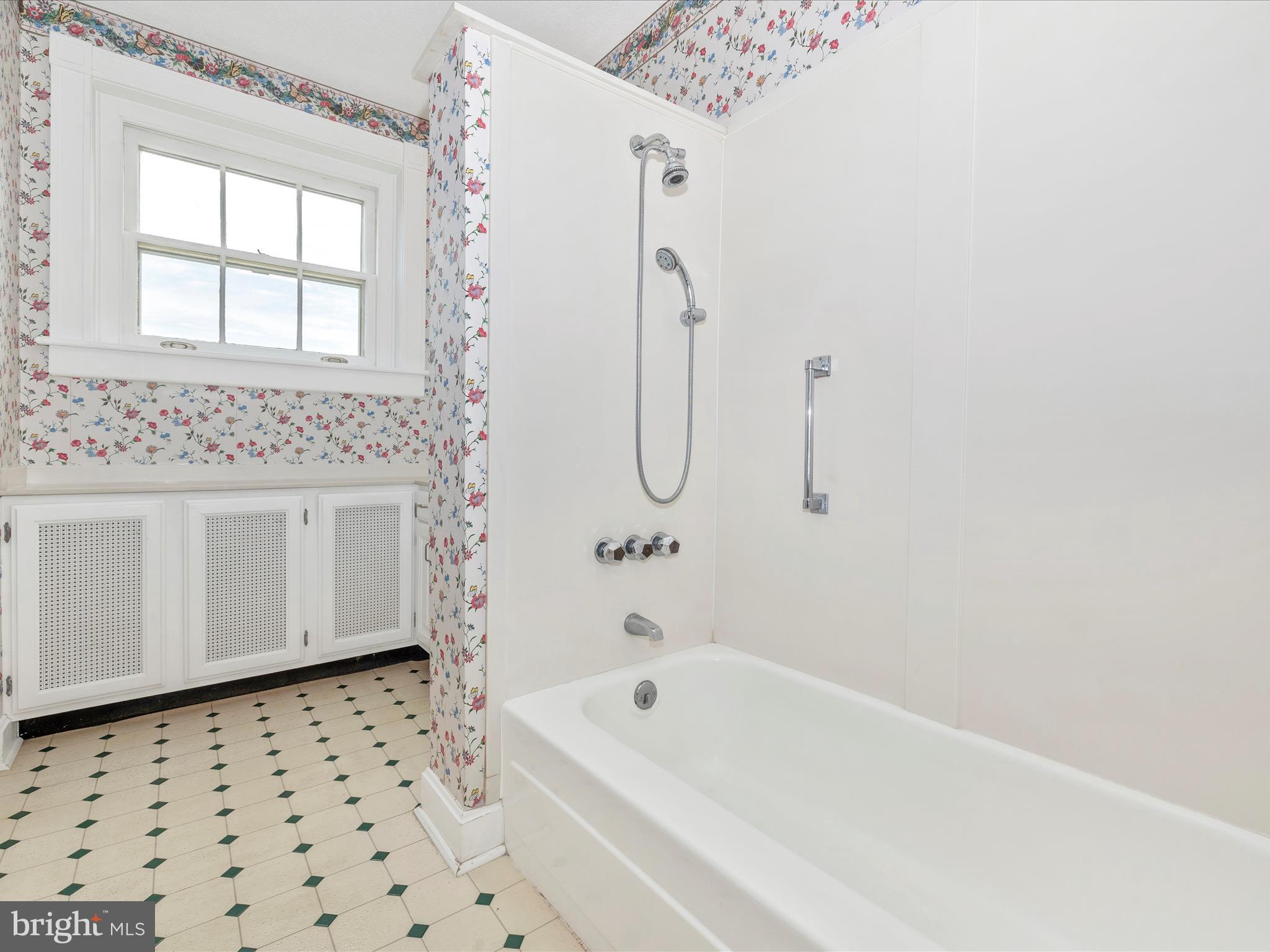 OAK HILL - Residential