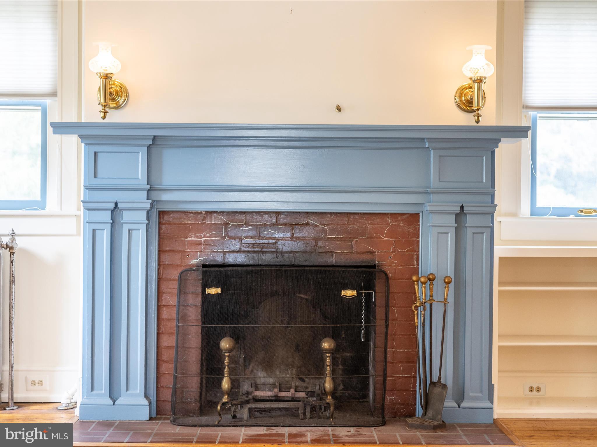 OAK HILL - Residential