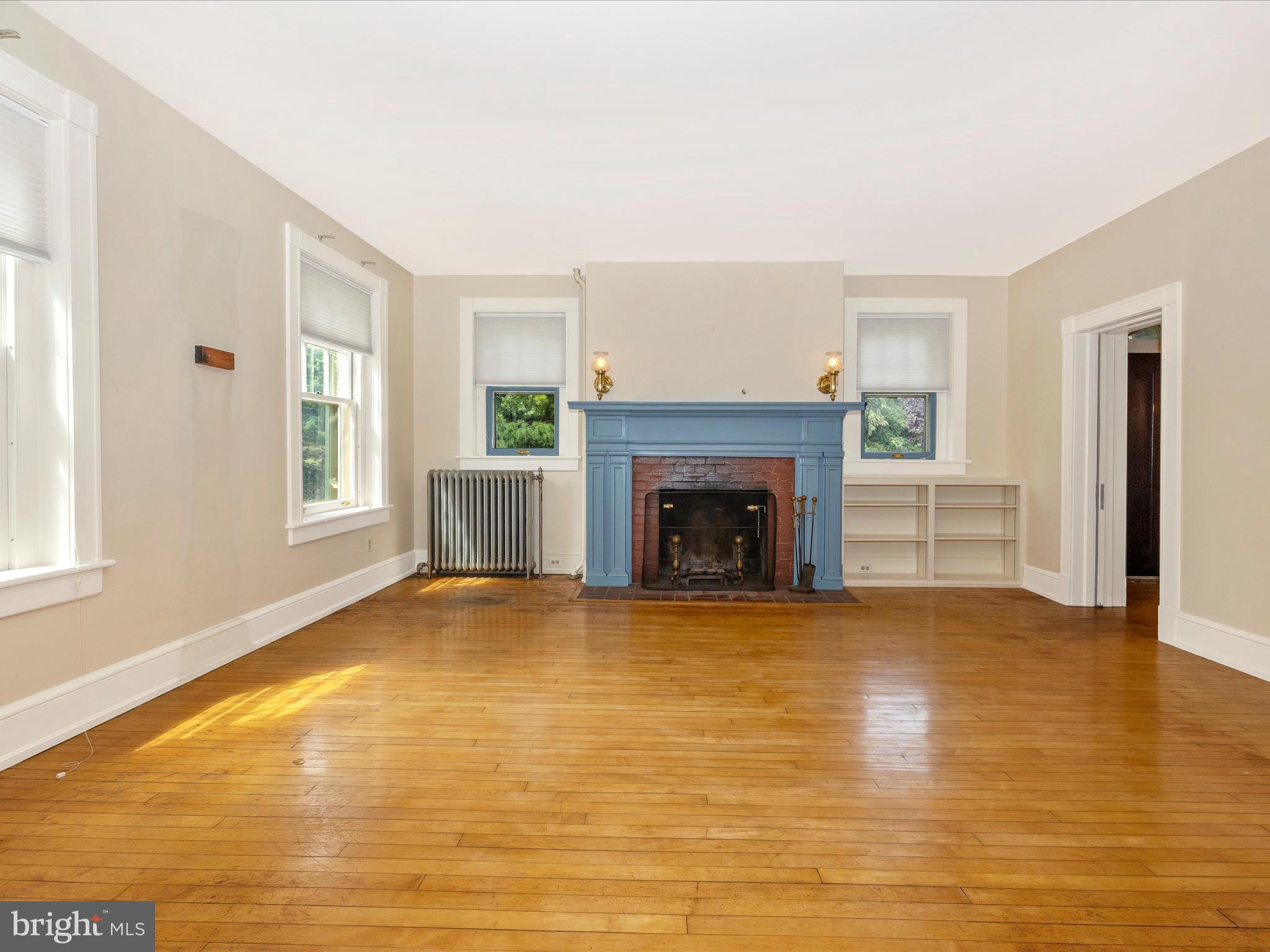 OAK HILL - Residential