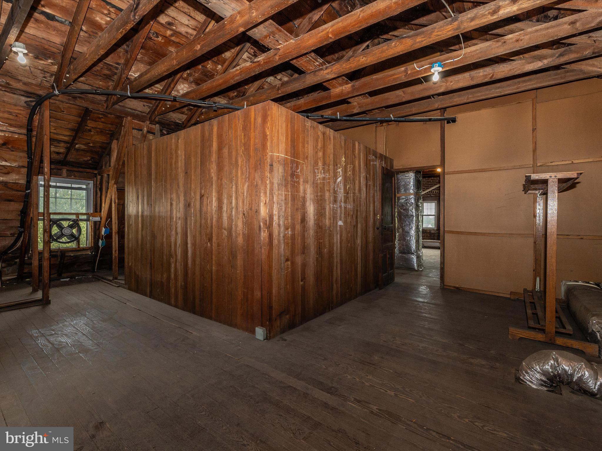 OAK HILL - Residential