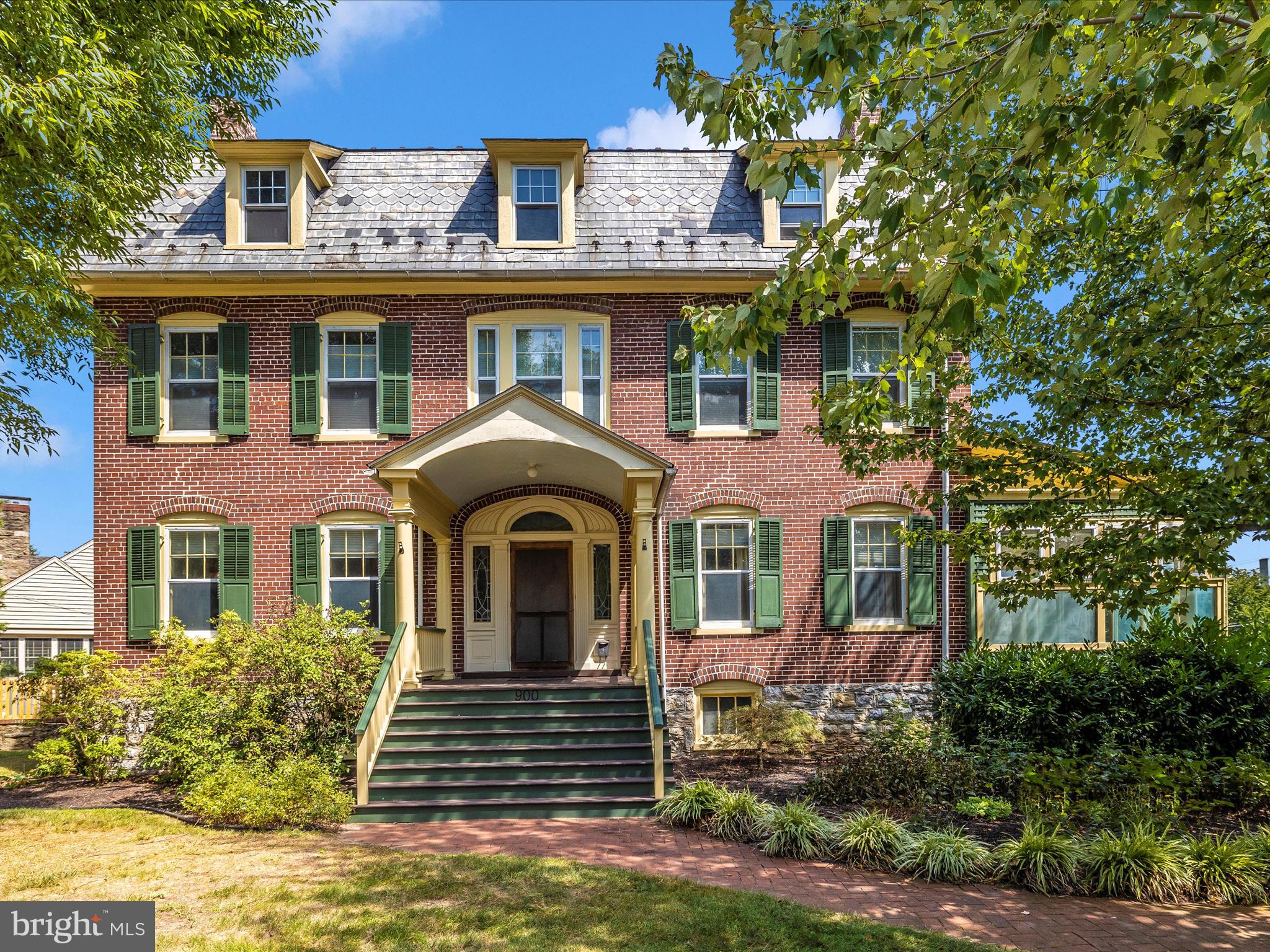 OAK HILL - Residential