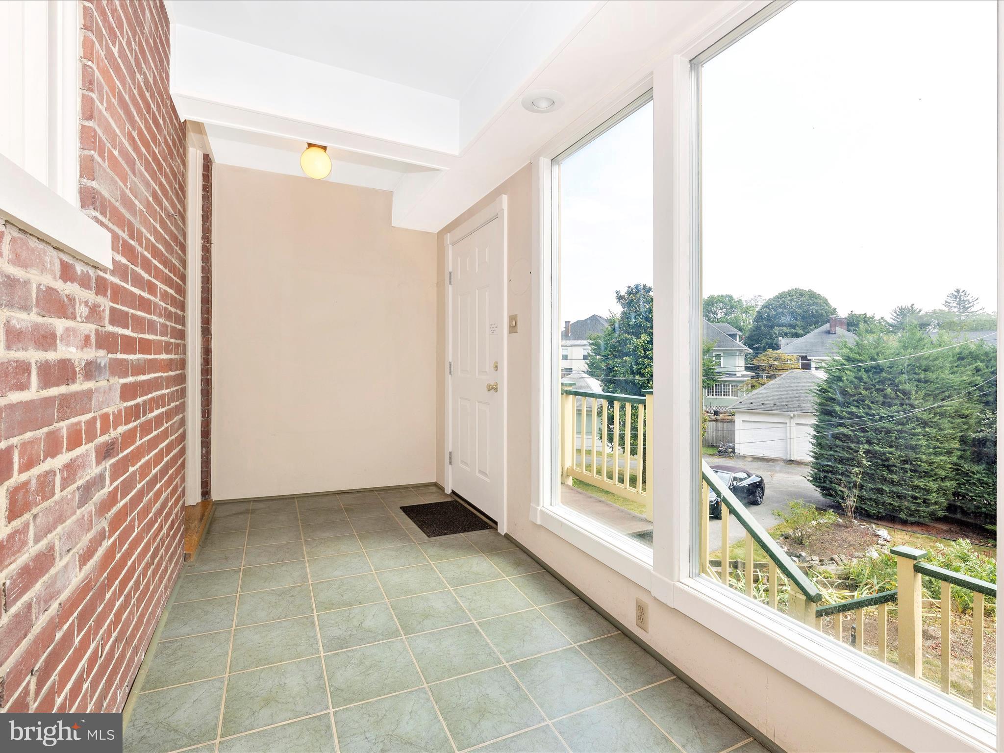 OAK HILL - Residential