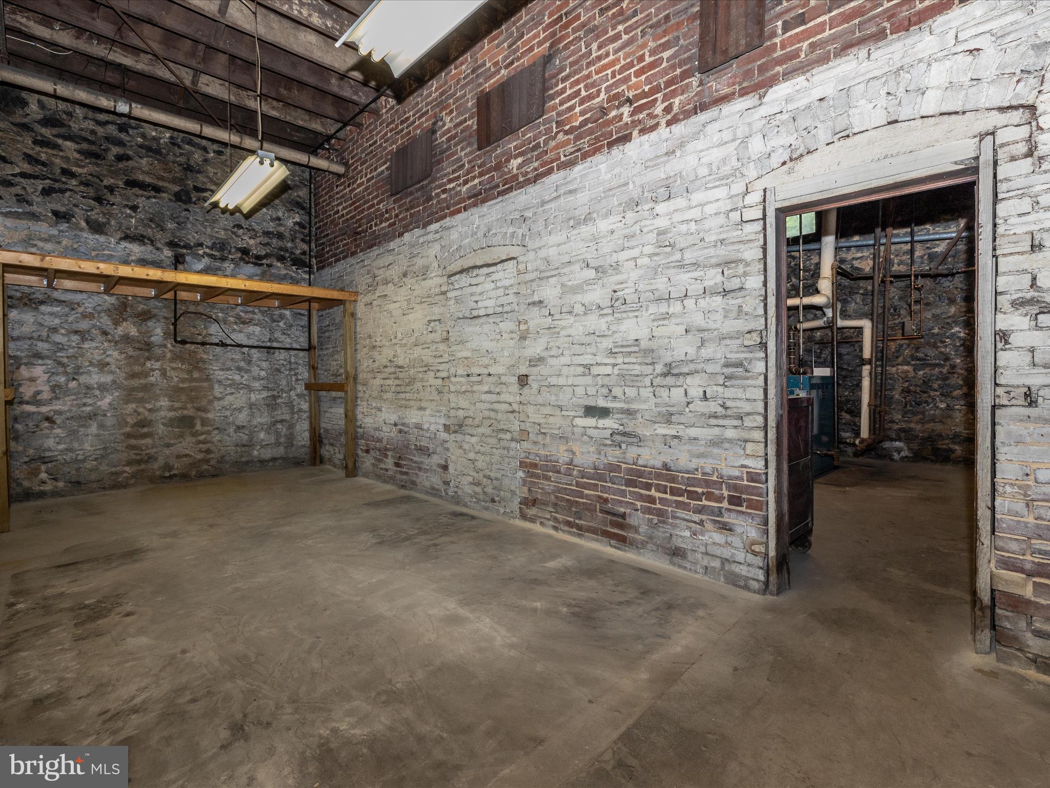 OAK HILL - Residential