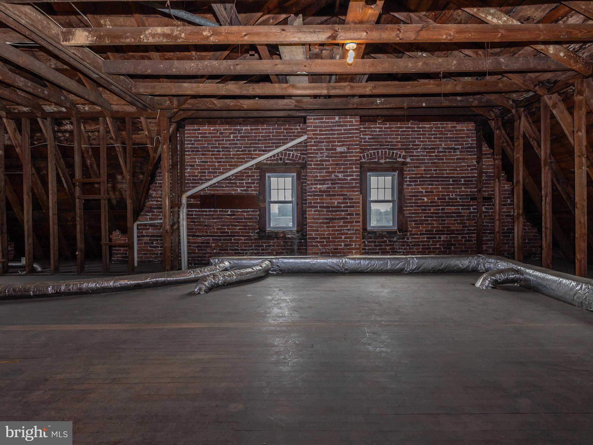 OAK HILL - Residential