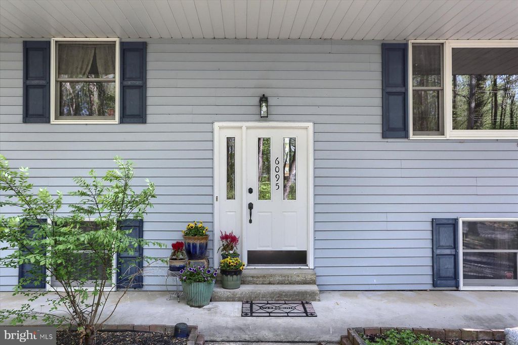 Photo of 6095 WHITE PINE DR, ELIZABETHTOWN, PA 17022 (MLS # PALA2033632)