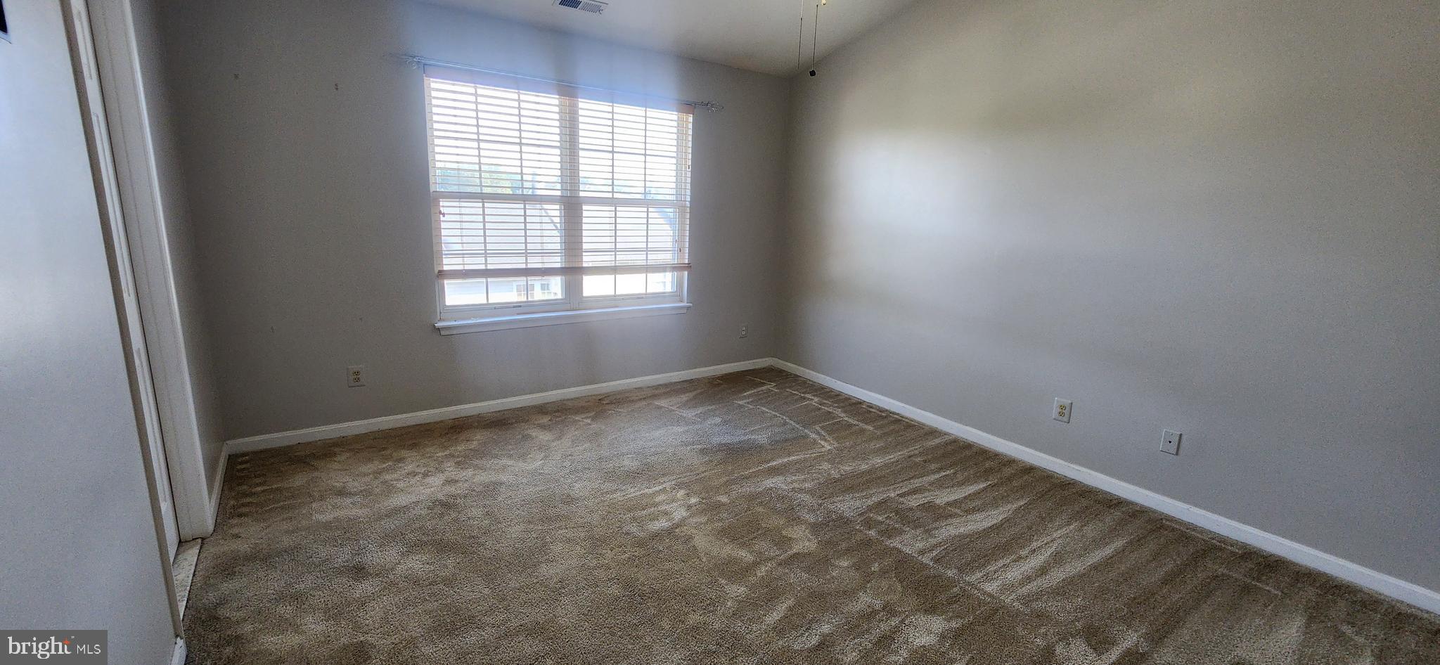 OAKHURST - Residential Lease