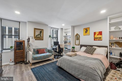 Condo For Rent - 135 S 19th Street #613<br/> PHILADELPHIA, PA 19103