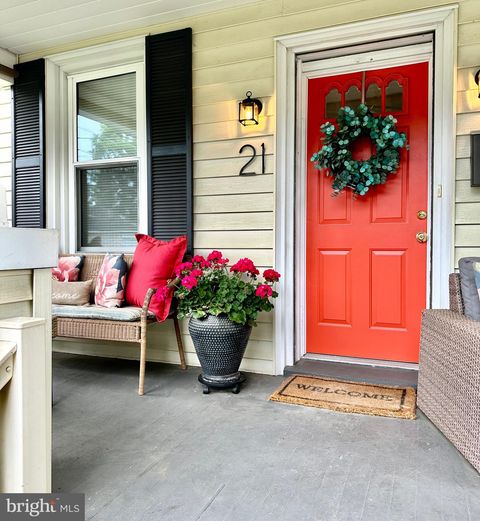 21 E AREBA AVENUE HERSHEY PA 17033
