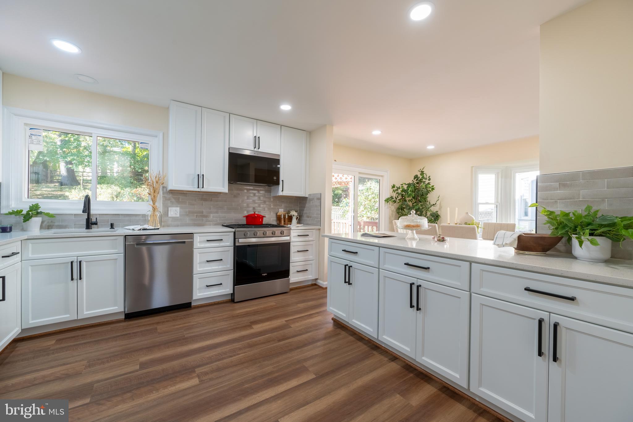 HUNTERS TRACE - Residential