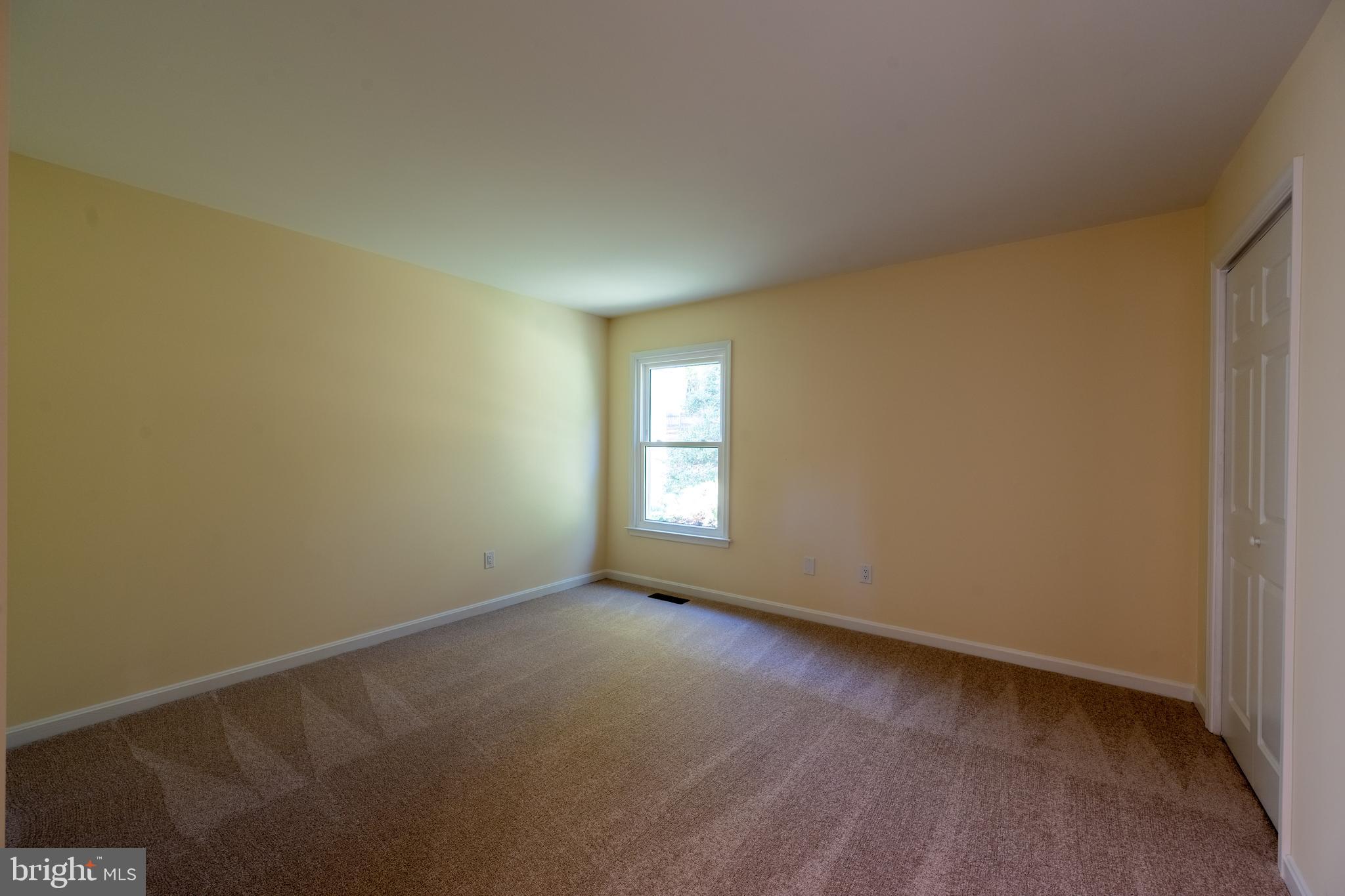 HUNTERS TRACE - Residential