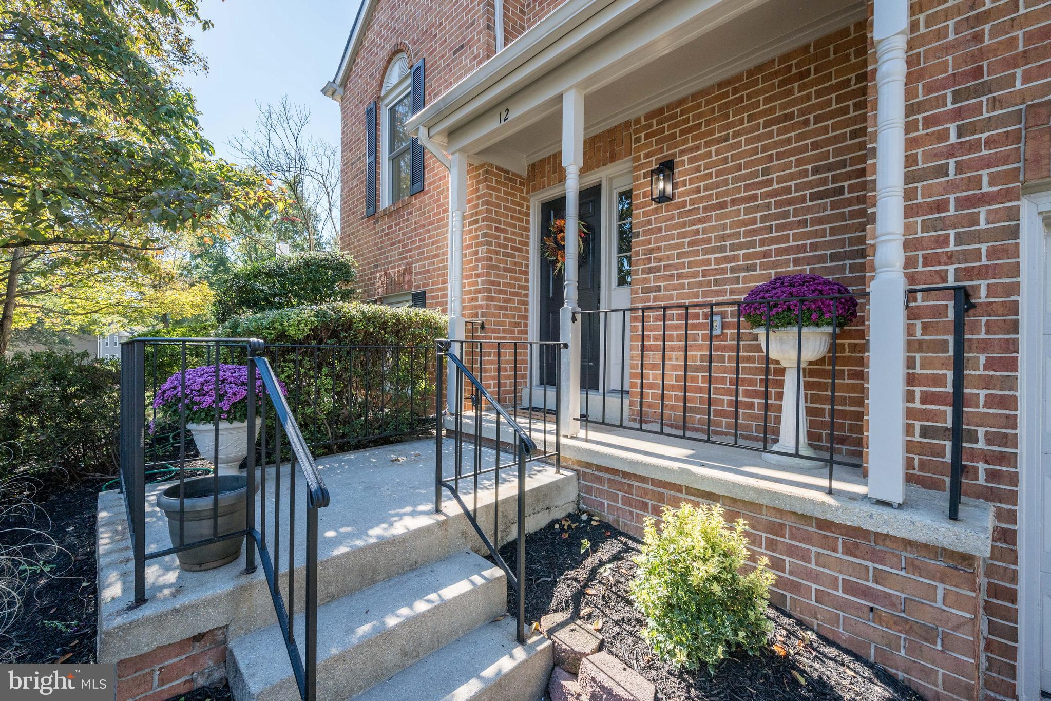 HUNTERS TRACE - Residential