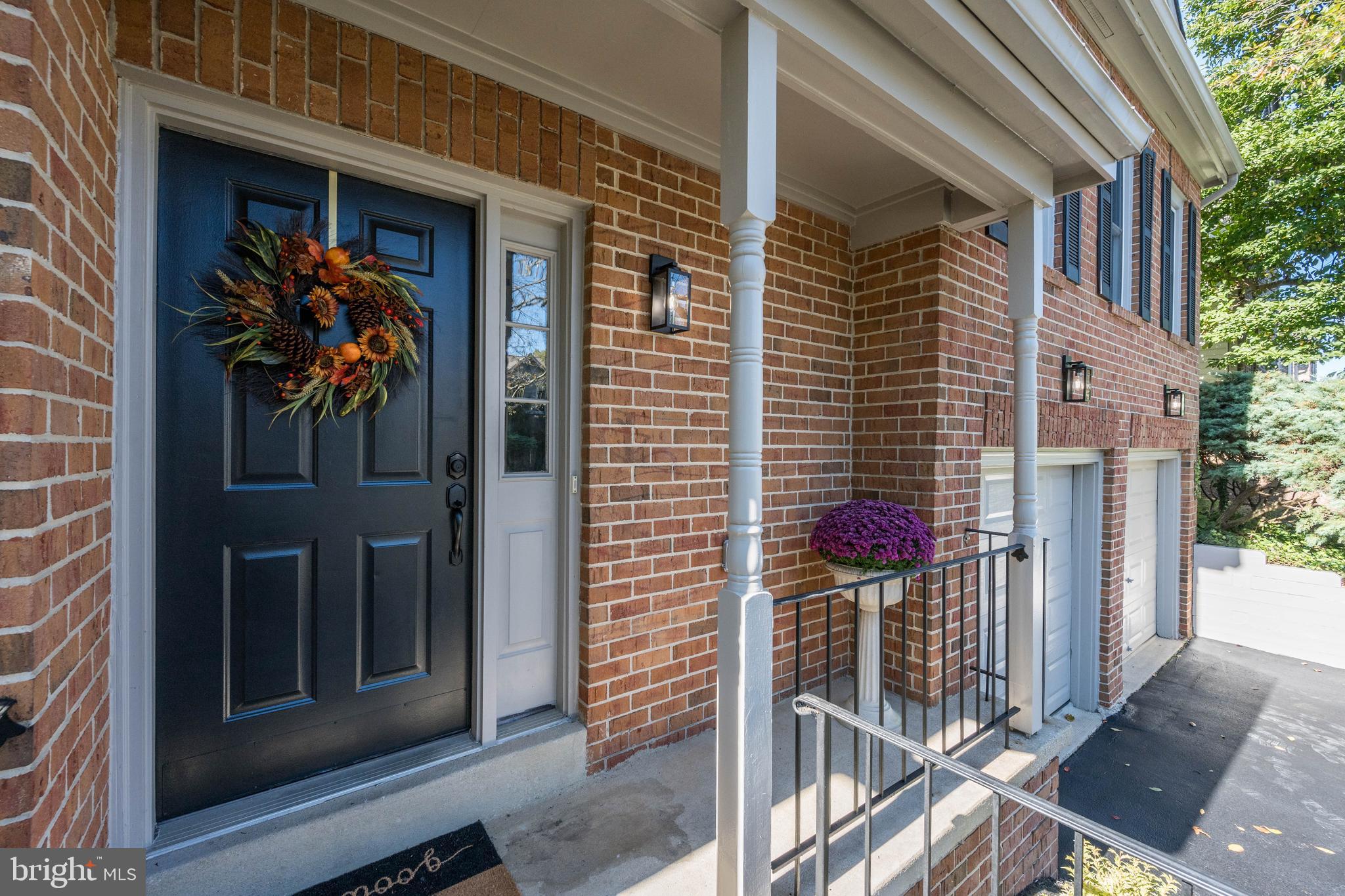 HUNTERS TRACE - Residential