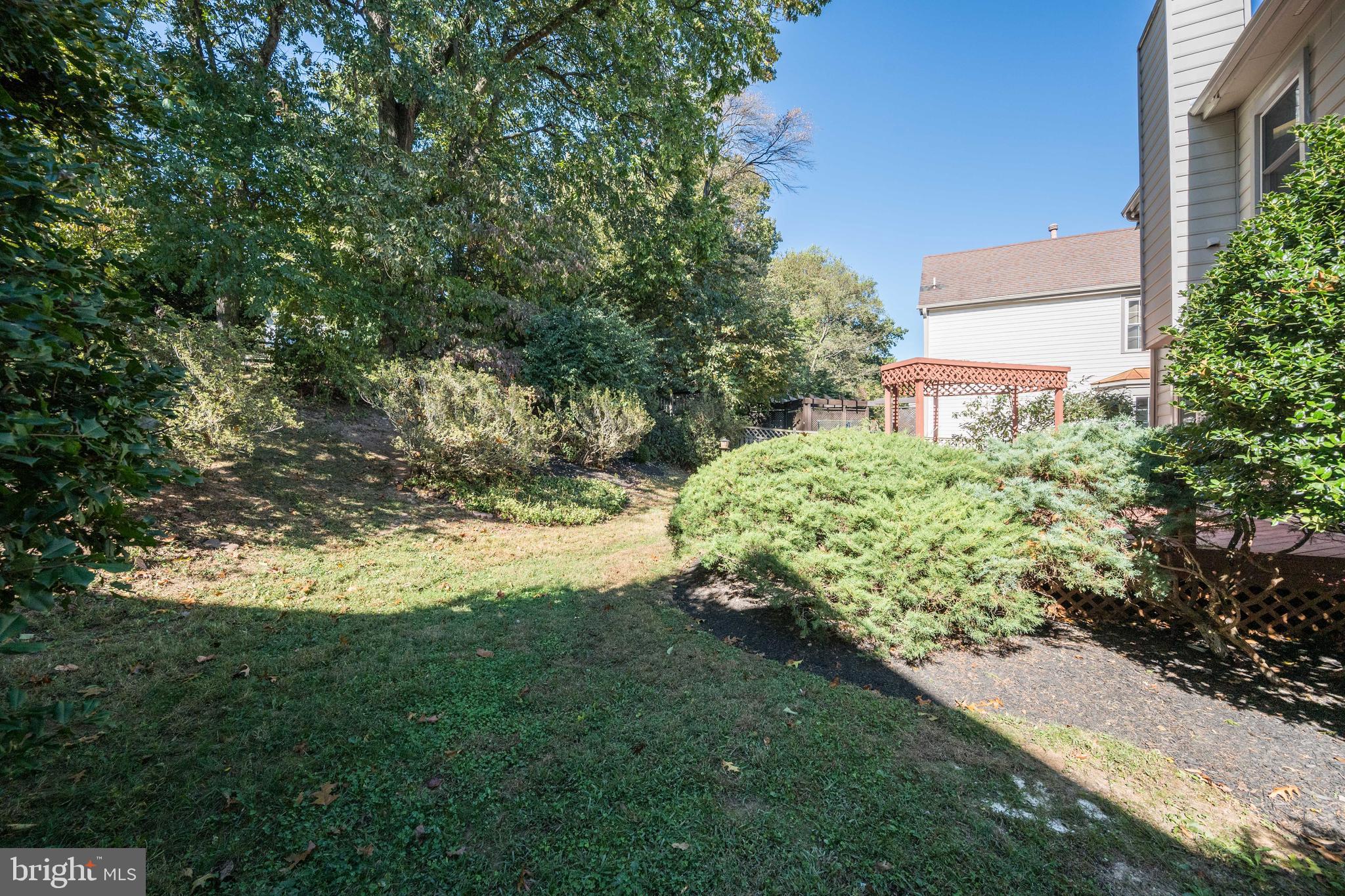 HUNTERS TRACE - Residential