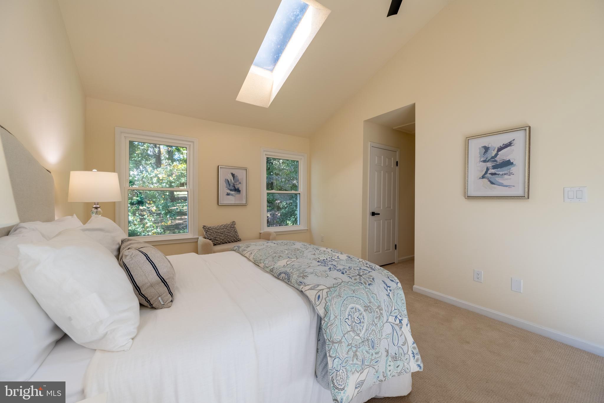 HUNTERS TRACE - Residential