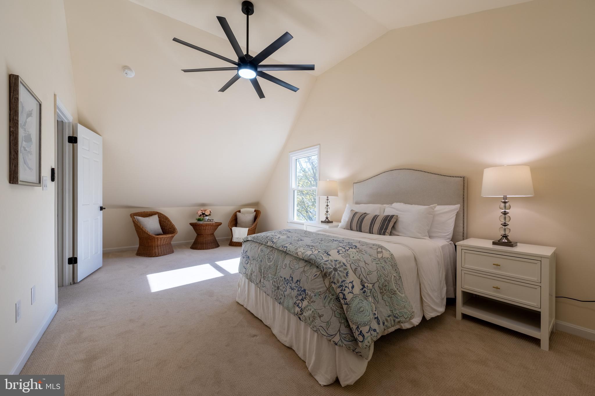 HUNTERS TRACE - Residential